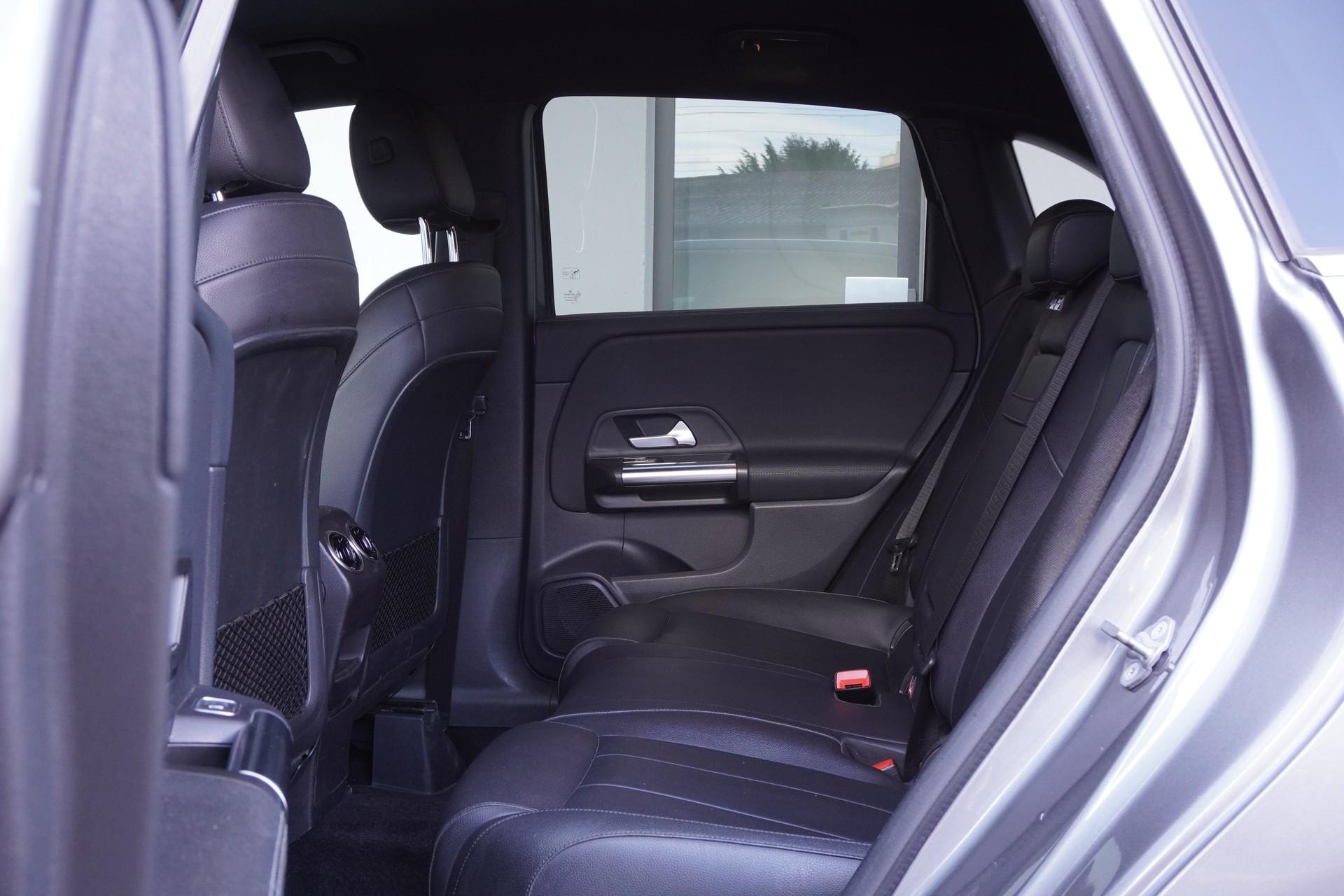 MERCEDES-BENZ B 180 Progressive 7G-DCT-image-13