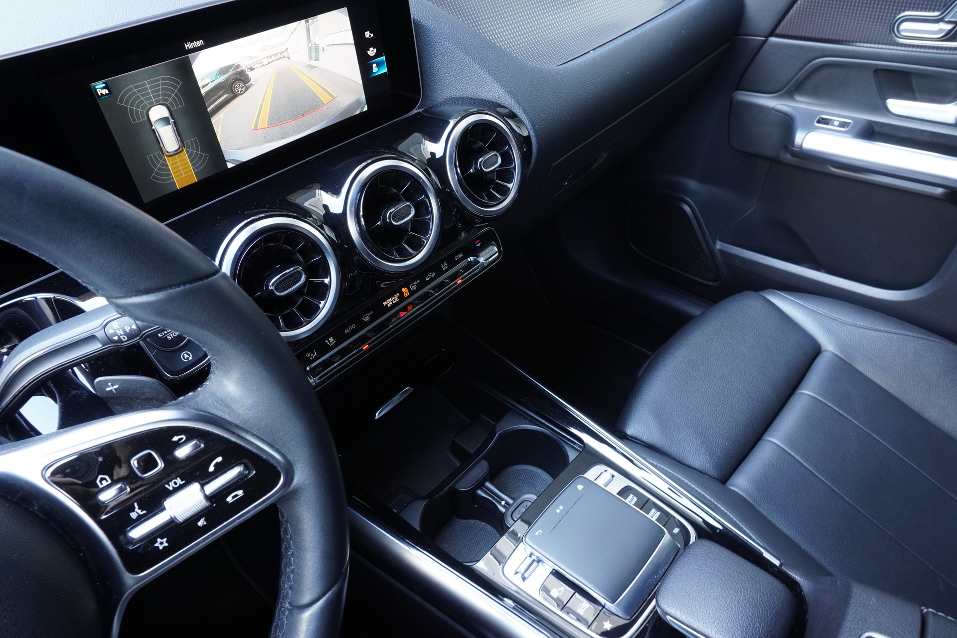 MERCEDES-BENZ B 180 Progressive 7G-DCT-image-11