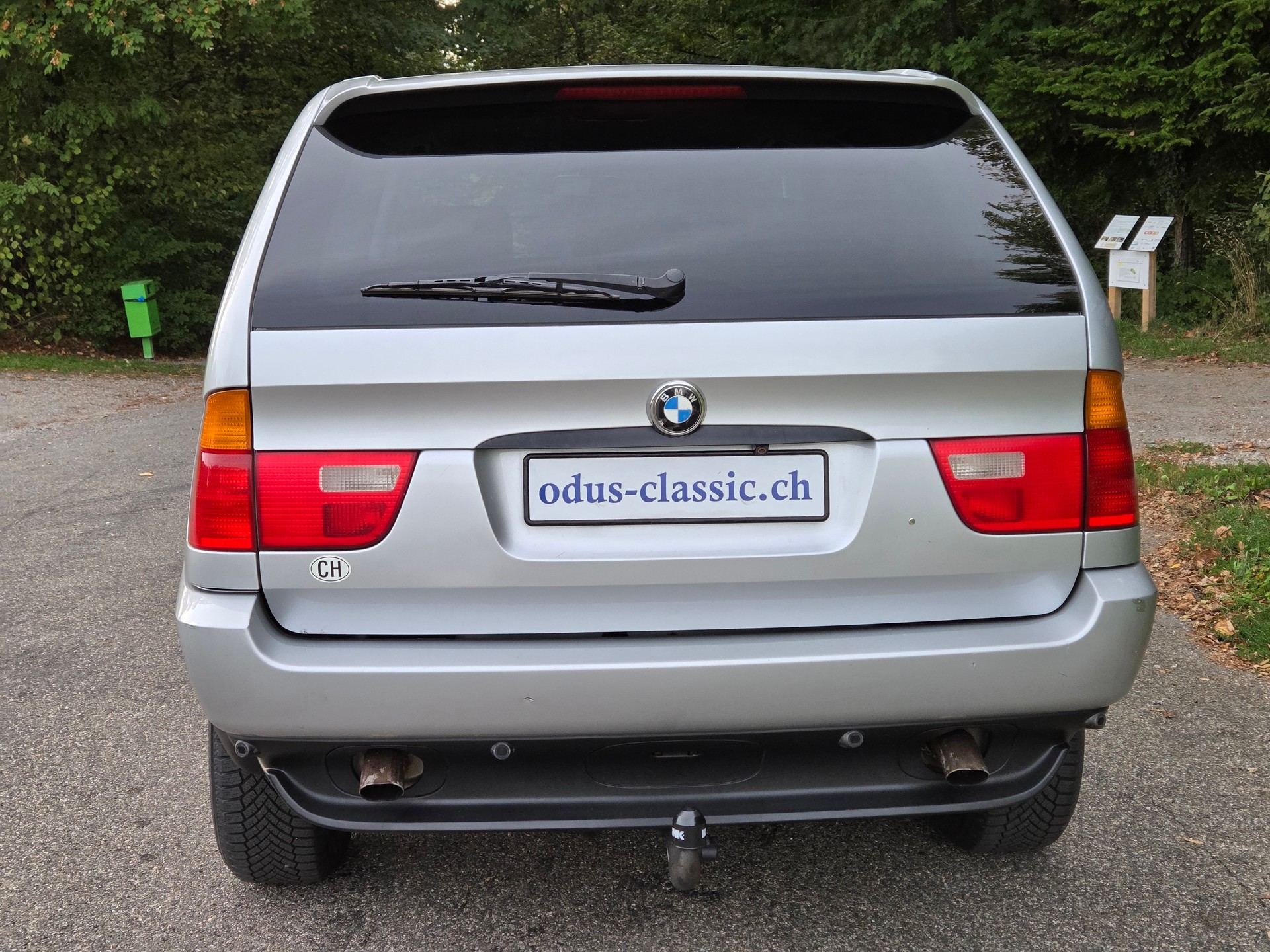 BMW X5 3.0i-image-4