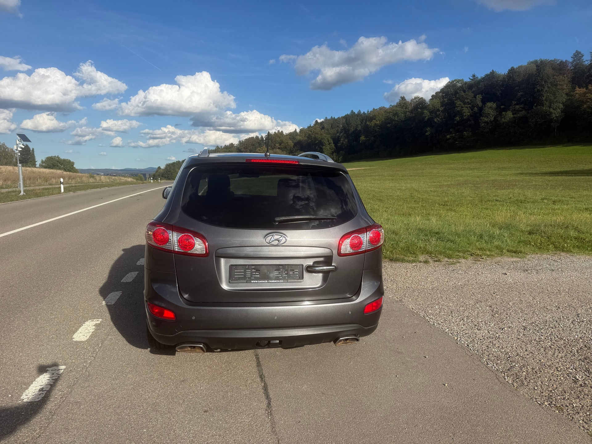 HYUNDAI Santa Fe 2.2 CRDI Swiss Plus Edition 4WD Automatic-image-4
