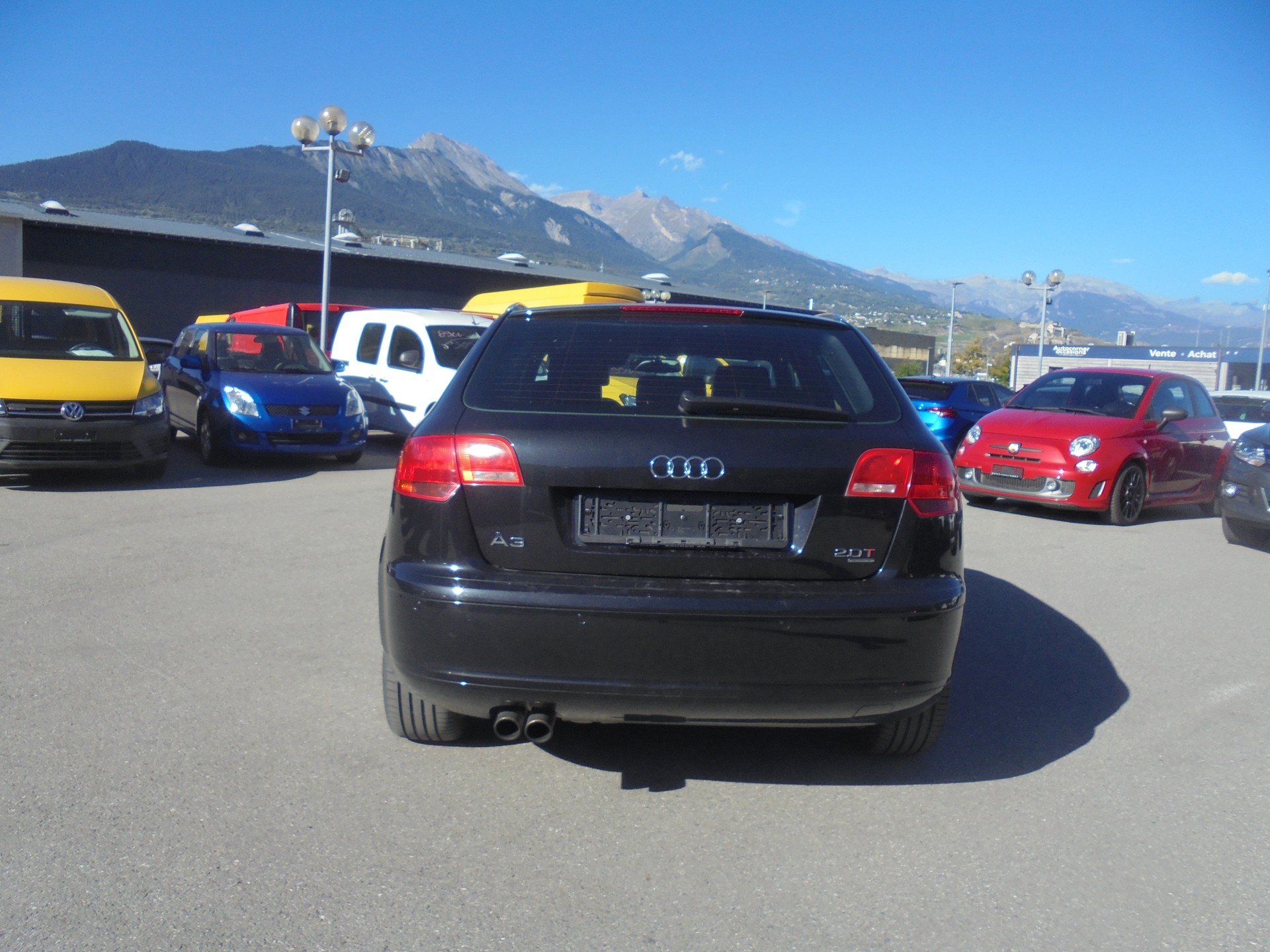 AUDI A3 Sportback 2.0 Turbo FSI Ambition quattro-image-3