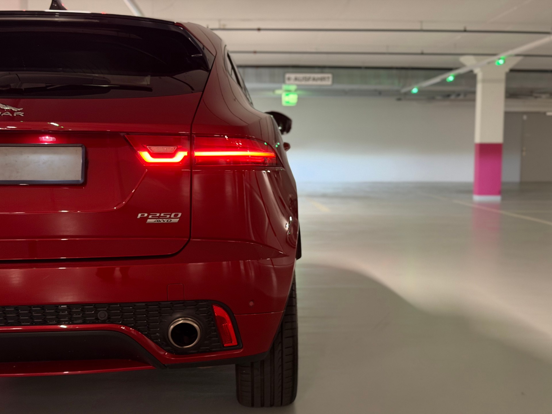JAGUAR E-Pace 2.0 P250 R-Dynamic S AWD Automatik-image-7