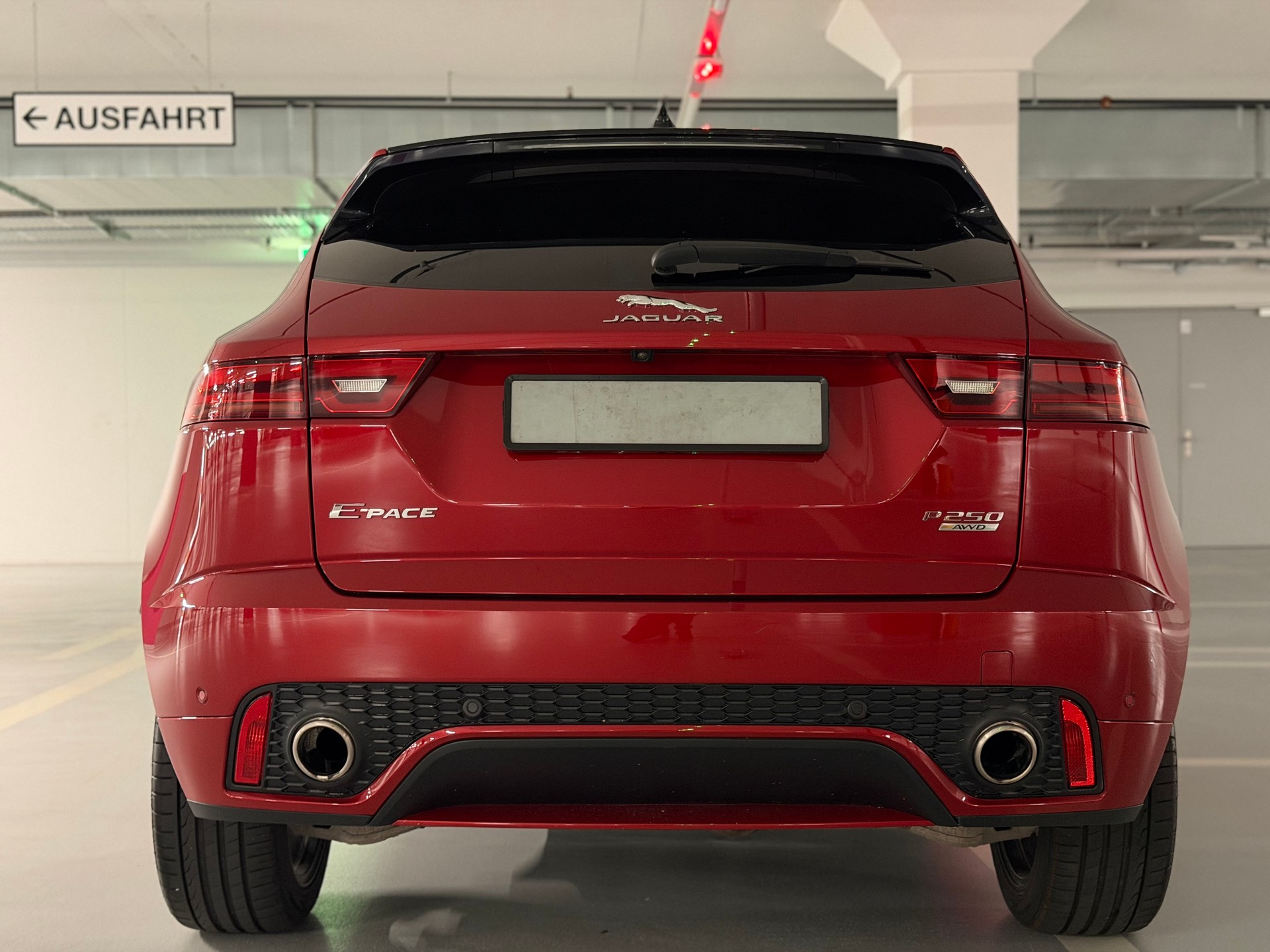 JAGUAR E-Pace 2.0 P250 R-Dynamic S AWD Automatik-image-13