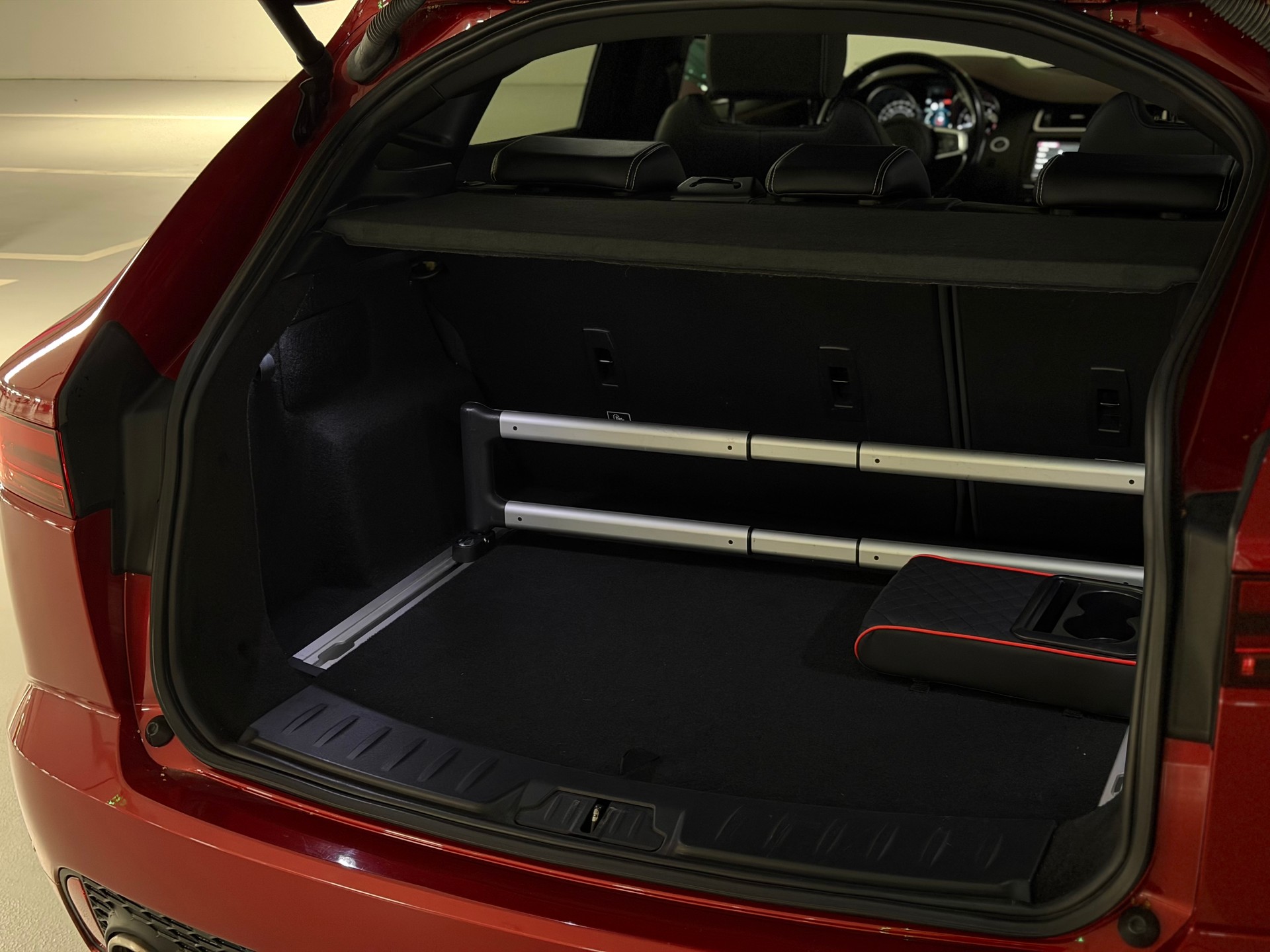 JAGUAR E-Pace 2.0 P250 R-Dynamic S AWD Automatik-image-11