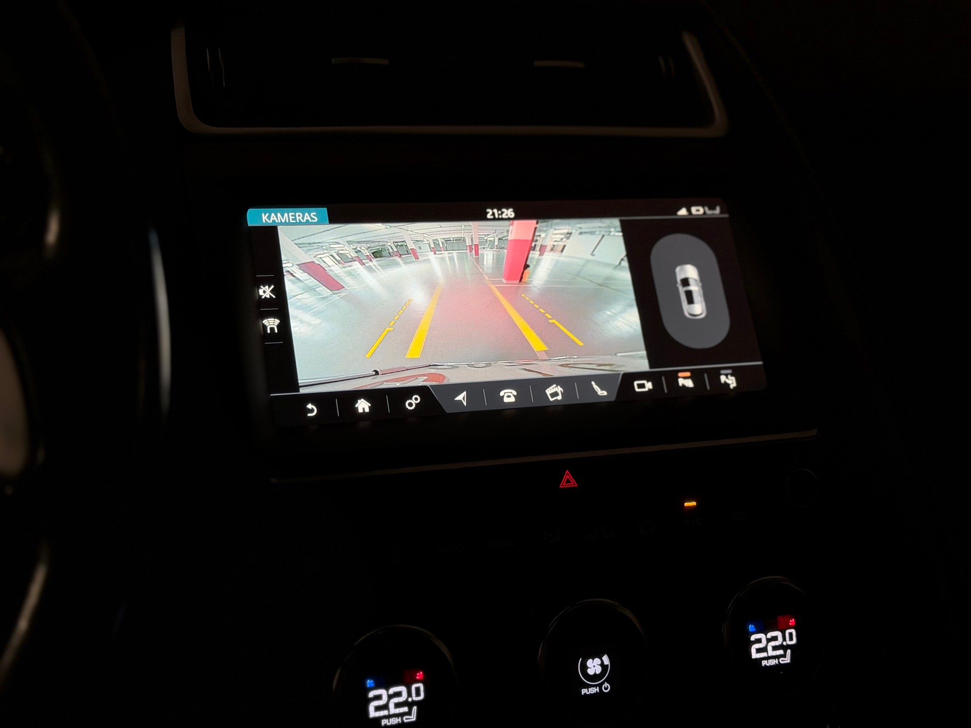 JAGUAR E-Pace 2.0 P250 R-Dynamic S AWD Automatik-image-30