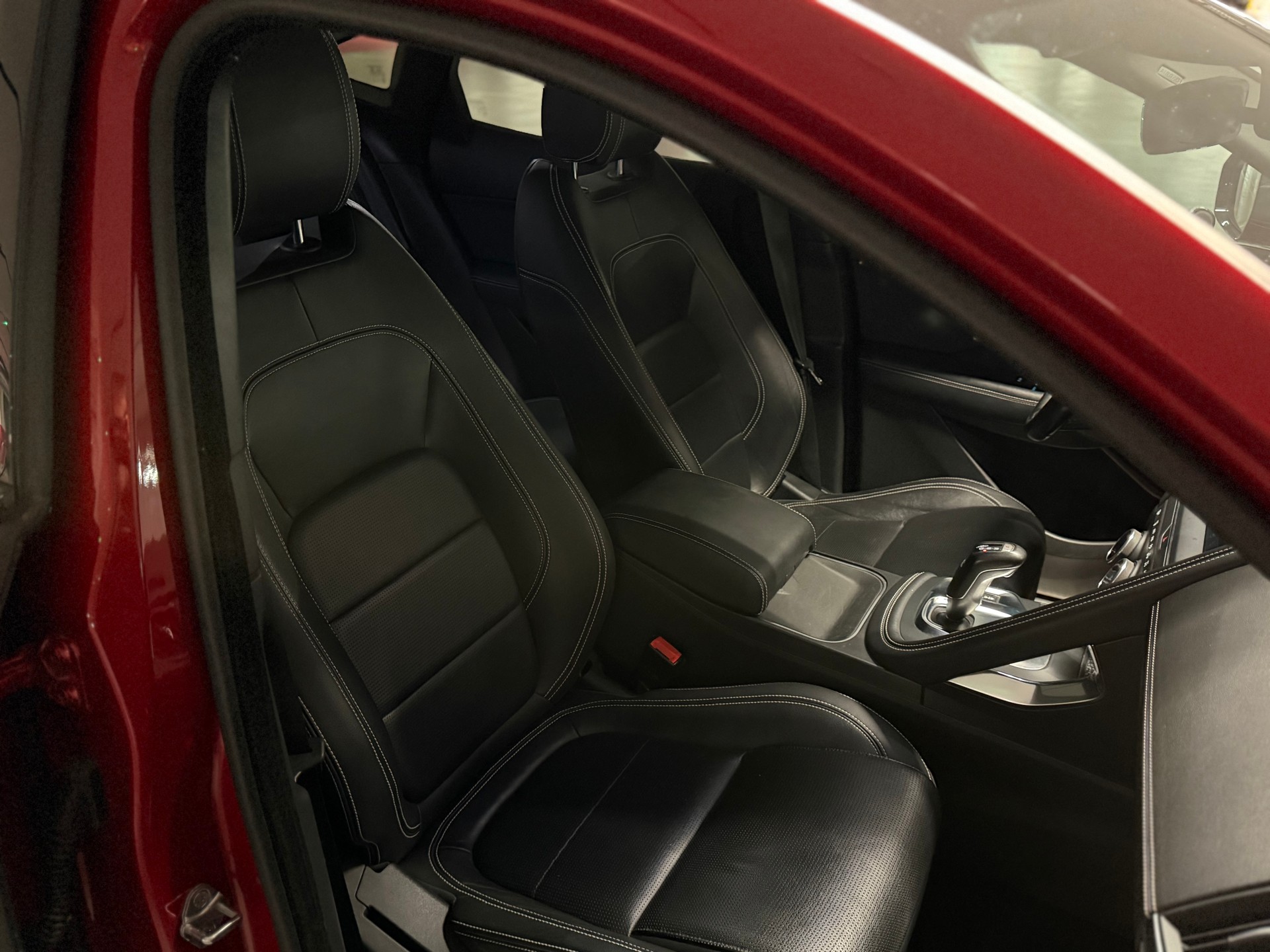 JAGUAR E-Pace 2.0 P250 R-Dynamic S AWD Automatik-image-25