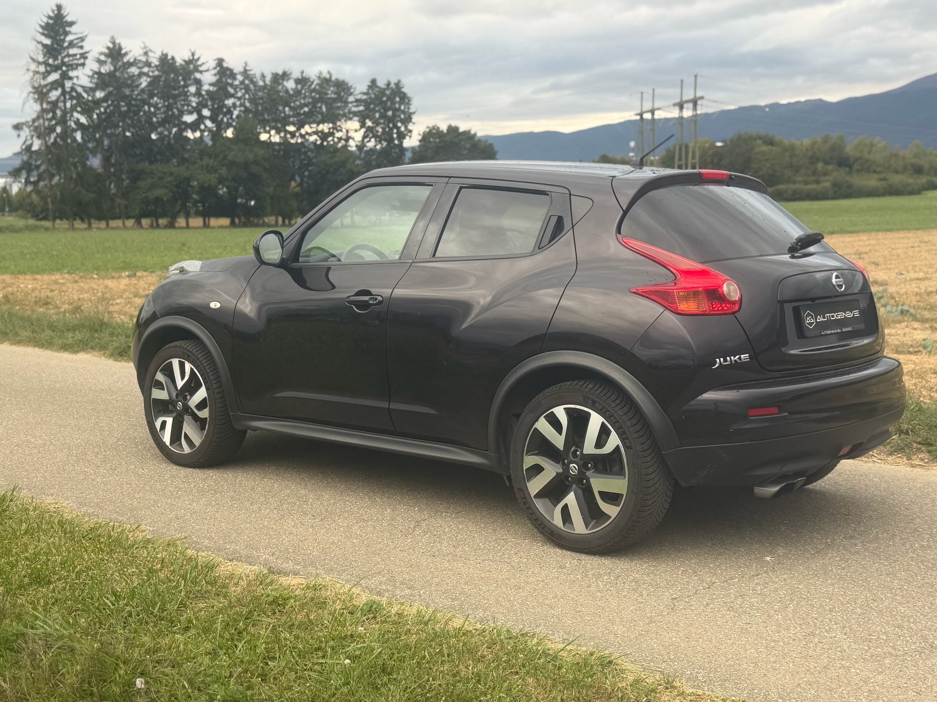 NISSAN Juke 1.6 DIG-T n-tec 4x4 Xtronic M-CVT-image-8
