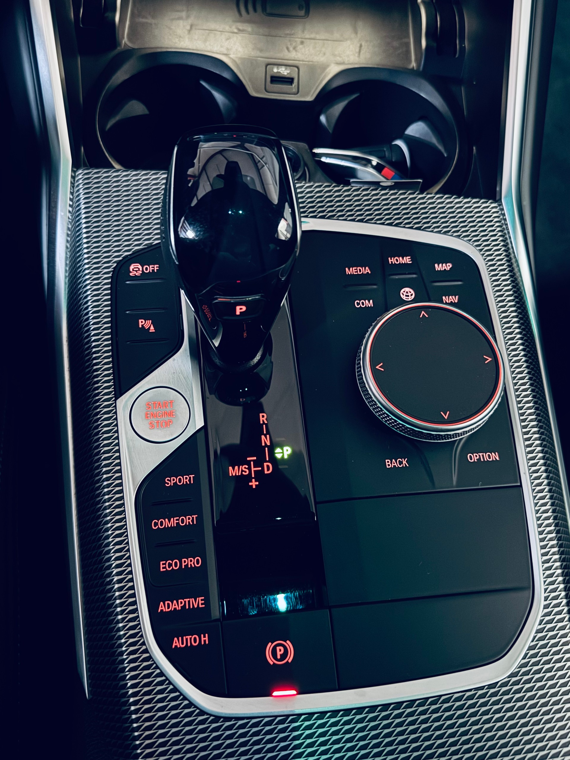 BMW 330d xDrive 48V Touring M Sport Steptronic-image-26