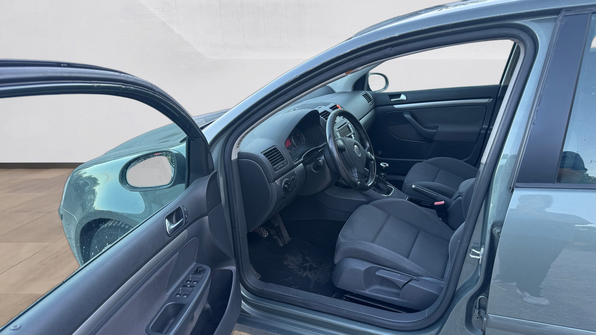 VW Golf 2.0 FSI 4Motion-image-15