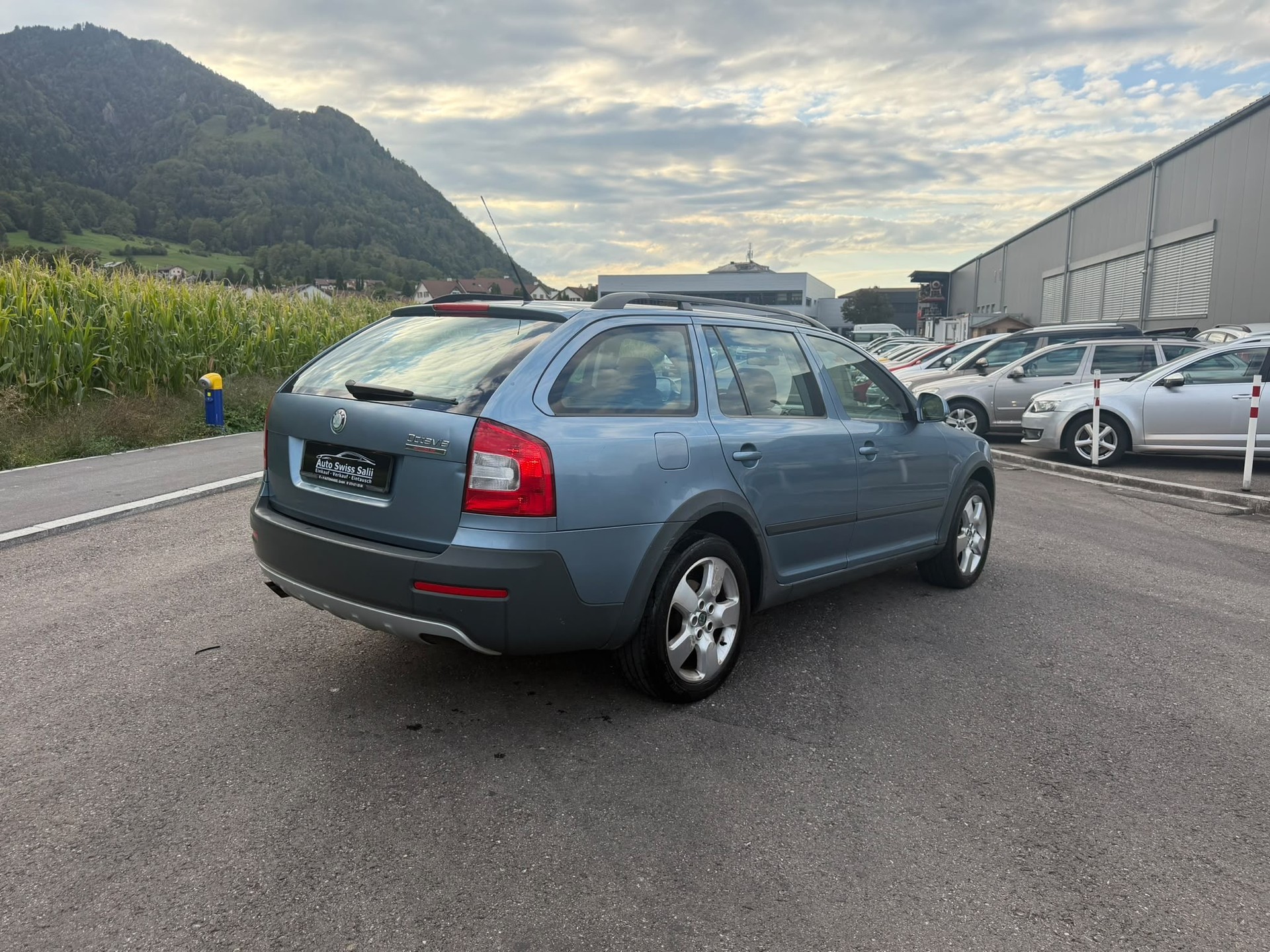 SKODA Octavia Combi 1.8 4x4-image-3