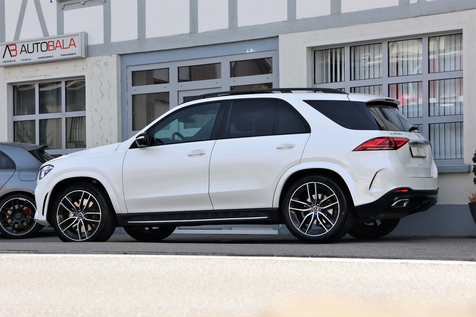 MERCEDES-BENZ GLE 450 4Matic AMG Line 9G-Tronic (CH) + 3.5T AHK-image-3