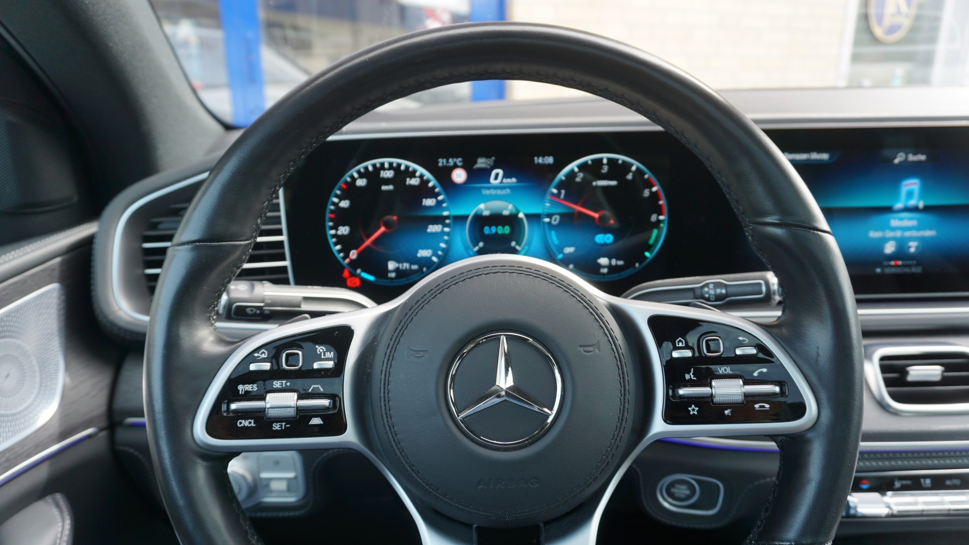 MERCEDES-BENZ GLE 350 de 4matic Coupé-image-10