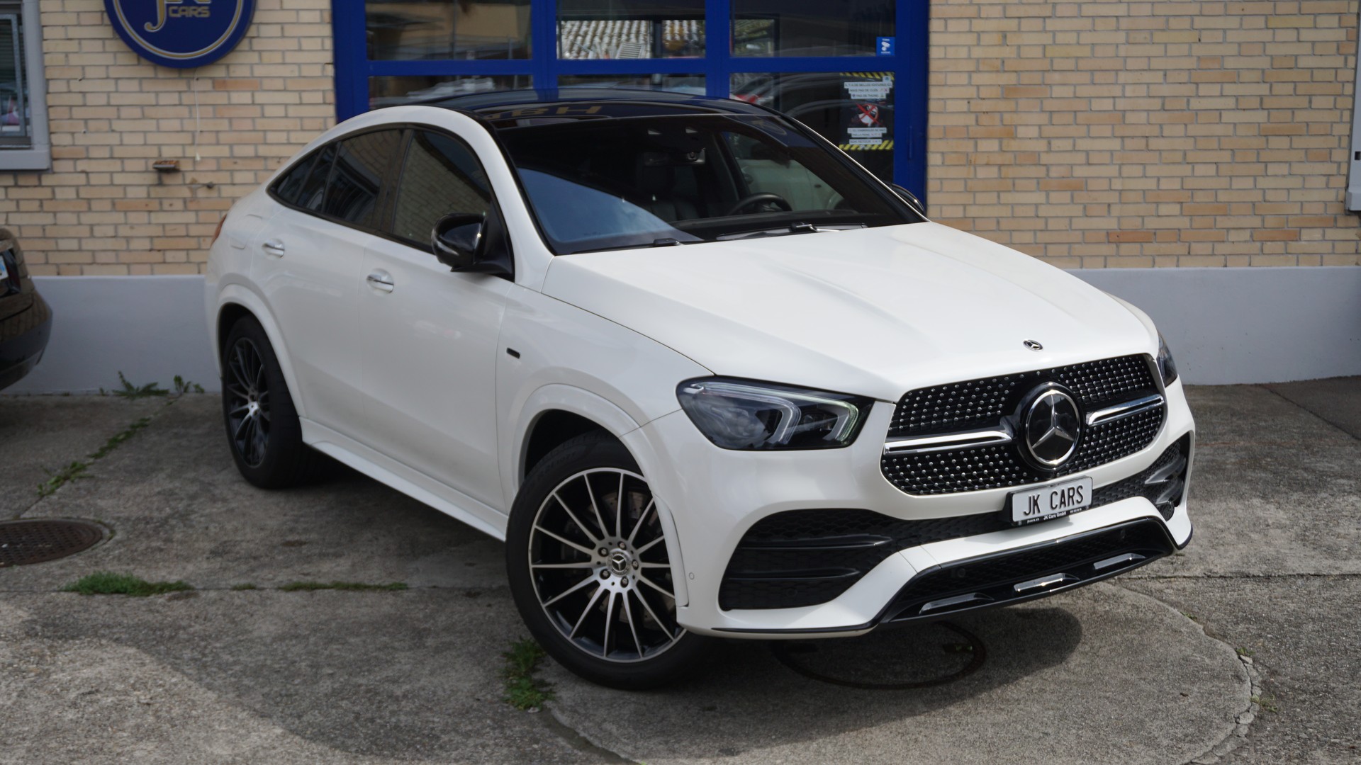 MERCEDES-BENZ GLE 350 de 4matic Coupé-image-2