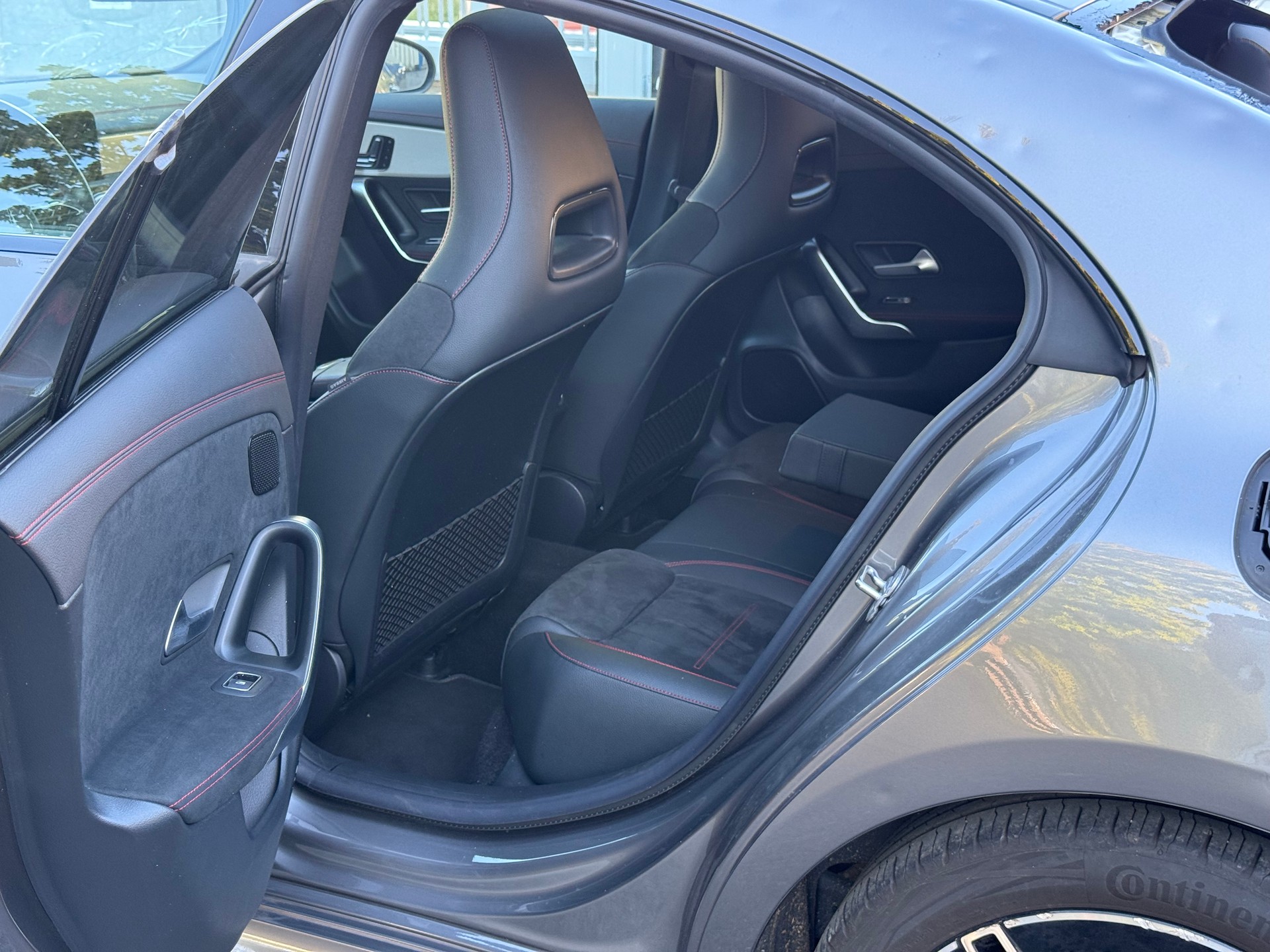 MERCEDES-BENZ CLA 180 d 8G-DCT-image-15