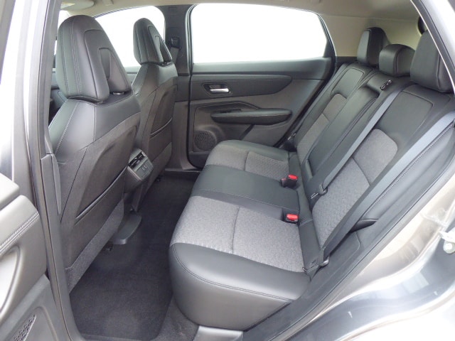 NISSAN Ariya 87 kWh Engage-image-5