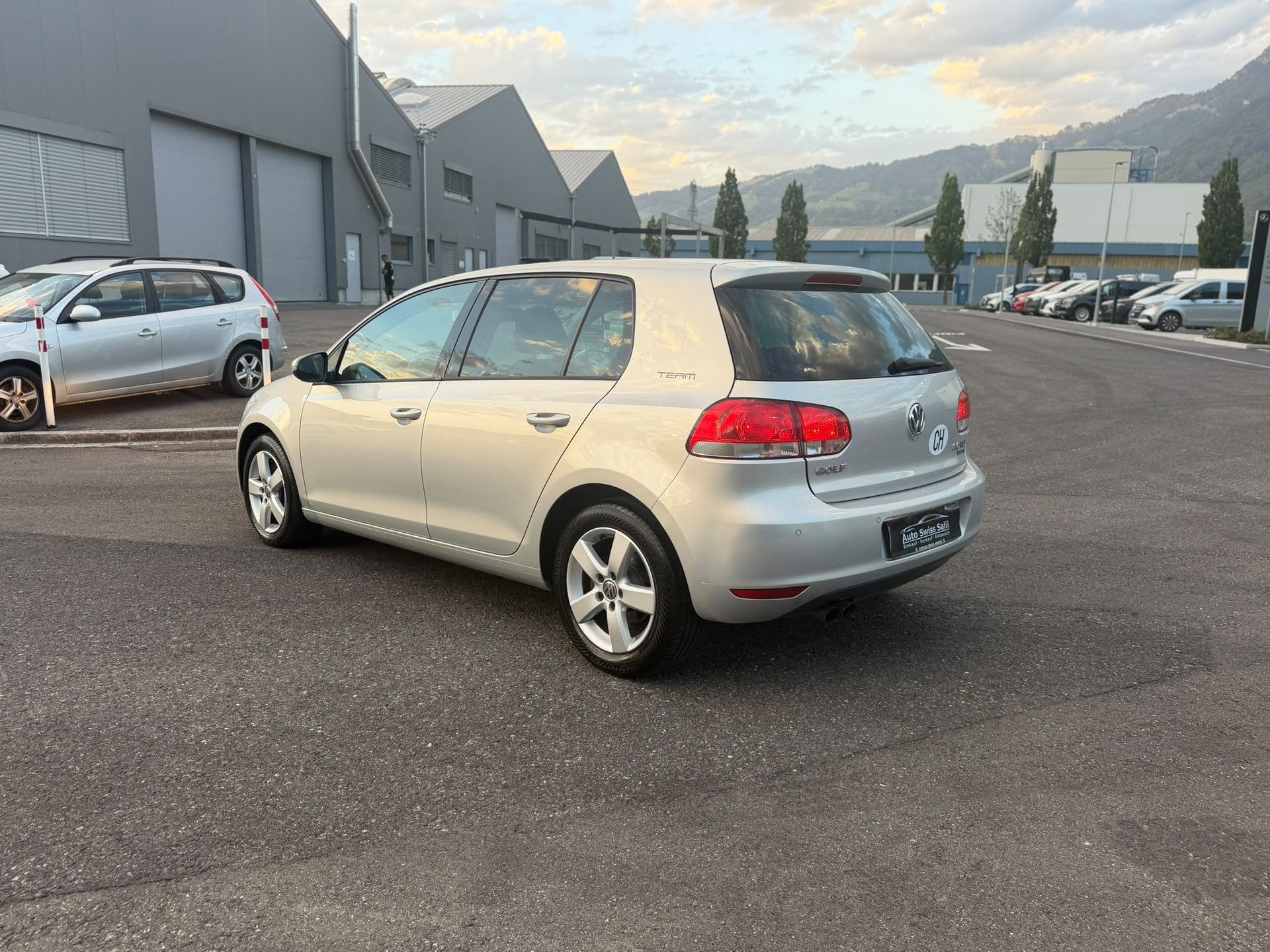 VW Golf 2.0 TDI-image-4