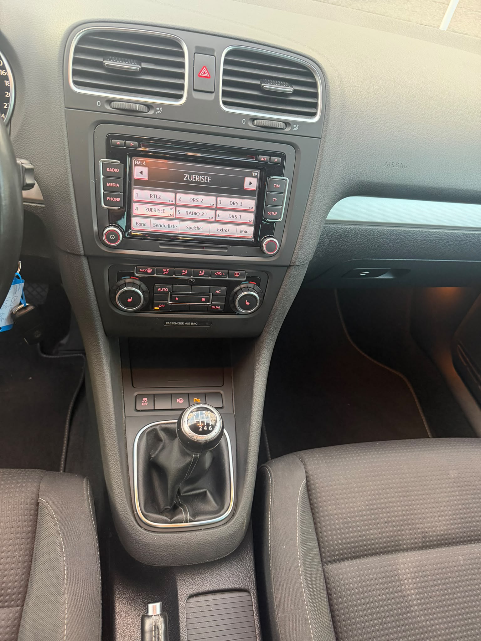 VW Golf 2.0 TDI-image-6