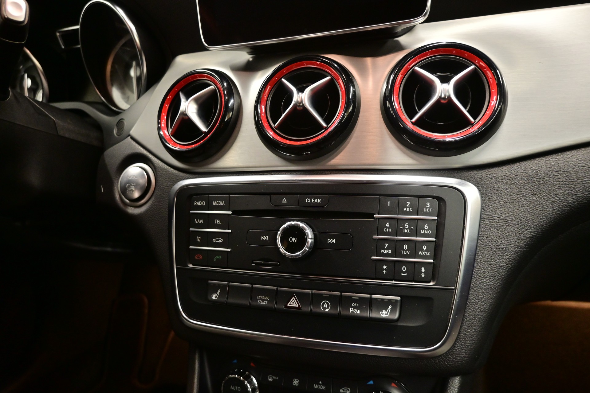 MERCEDES-BENZ CLA Shooting Brake 250 Sport 4Matic 7G-DCT-image-9