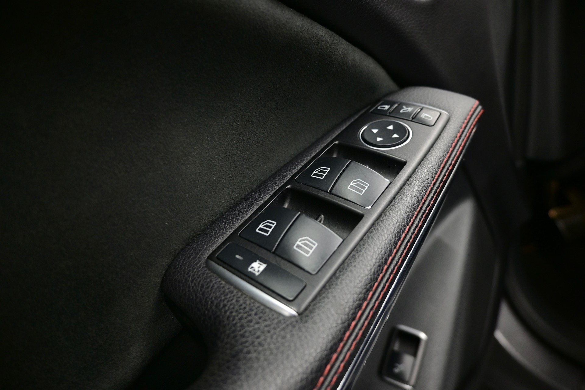 MERCEDES-BENZ CLA Shooting Brake 250 Sport 4Matic 7G-DCT-image-16
