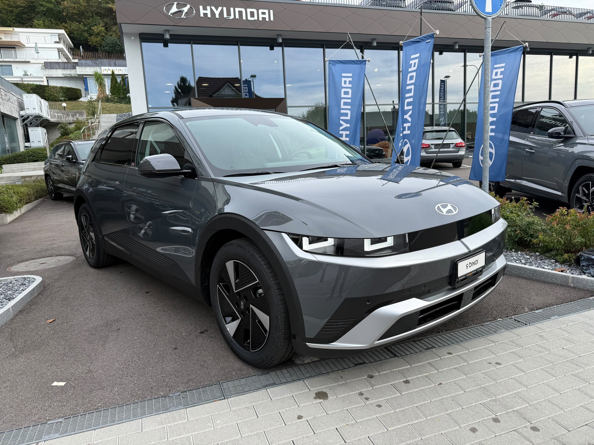 HYUNDAI Ioniq 5 Amplia 84kWh 4WD-image-2