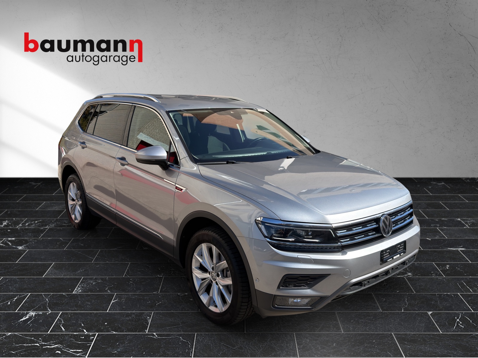 VW Tiguan Allspace 2.0TSI Highline 4Motion DSG-image-1