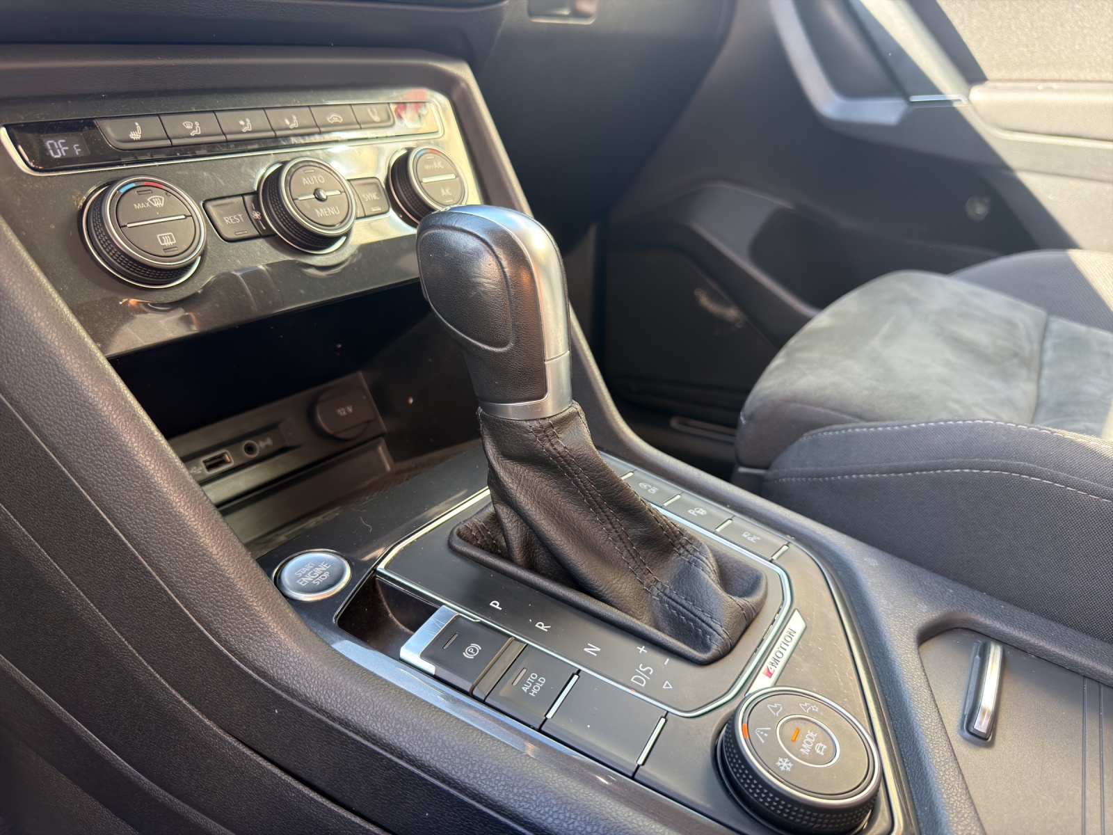 VW Tiguan Allspace 2.0TSI Highline 4Motion DSG-image-9