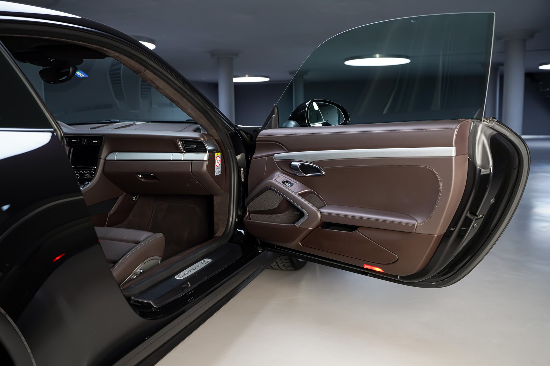 PORSCHE 911 Carrera 4S PDK-image-16