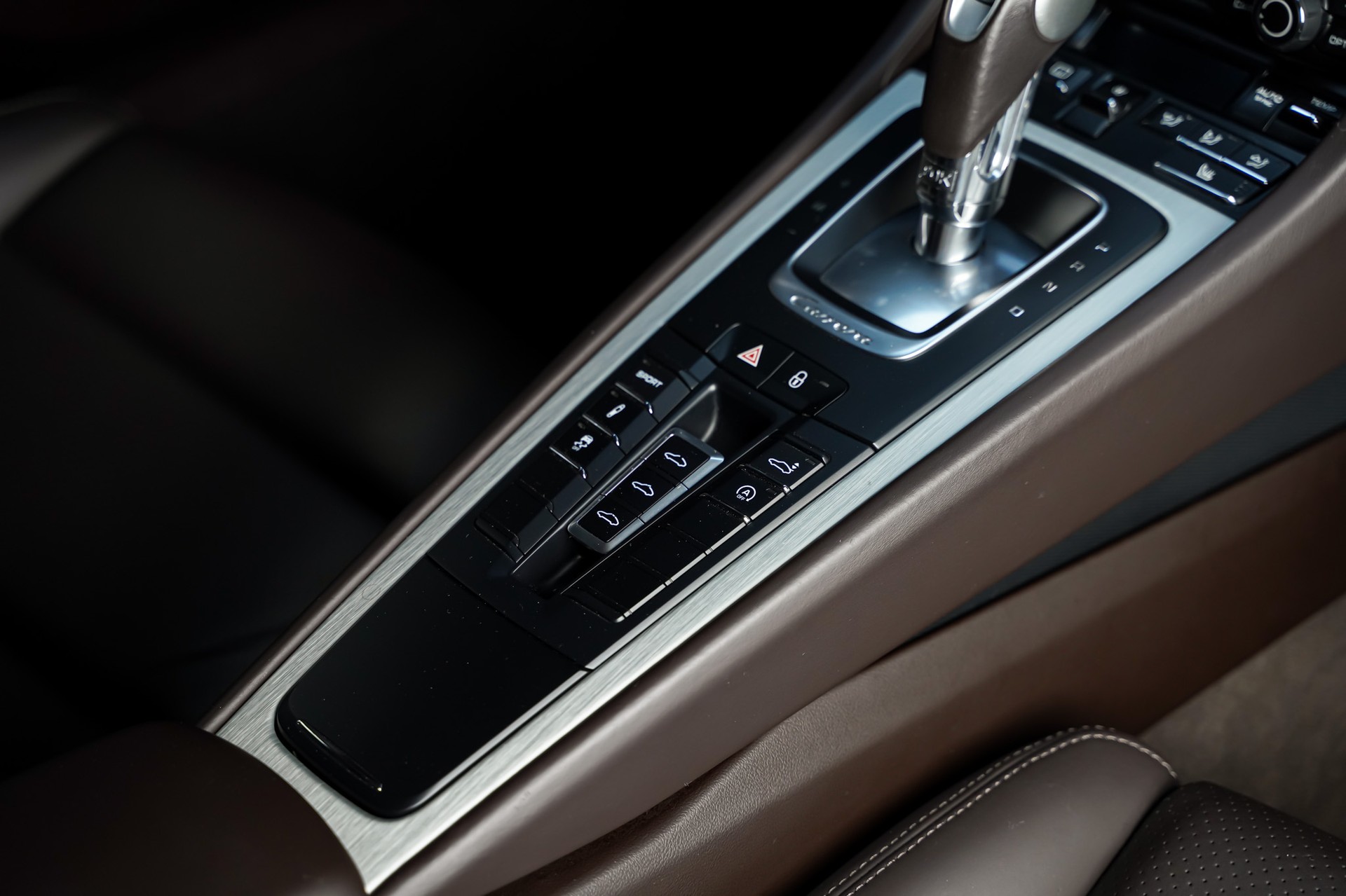 PORSCHE 911 Carrera 4S PDK-image-19