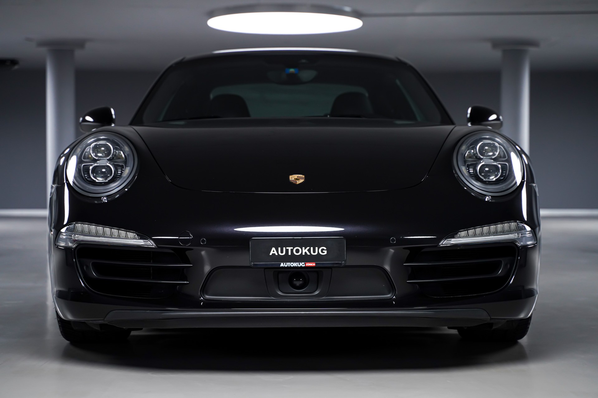 PORSCHE 911 Carrera 4S PDK-showroom-element-1