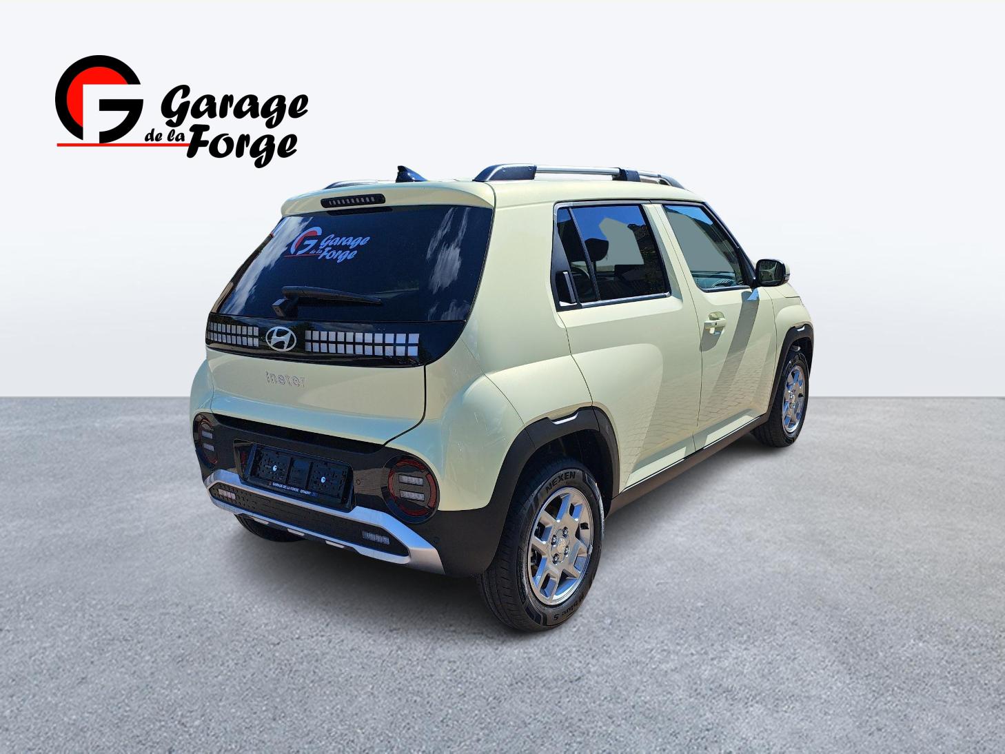 HYUNDAI Inster 49 kWh Electric Amplia-image-10
