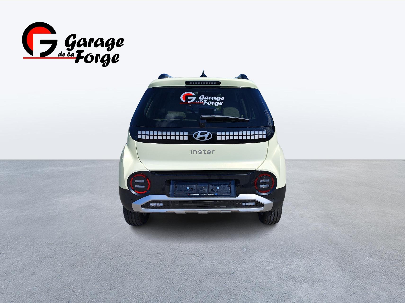 HYUNDAI Inster 49 kWh Electric Amplia-image-9