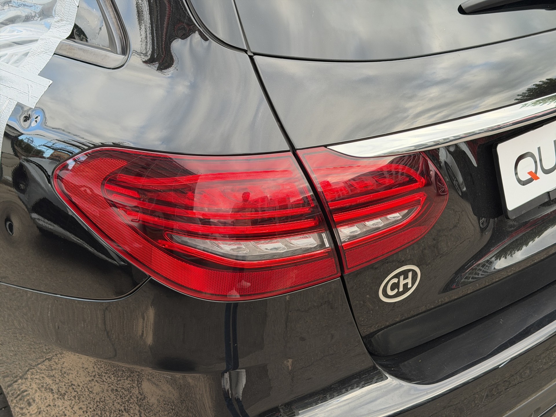 MERCEDES-BENZ C 300 d AMG Line 4Matic 9G-Tronic-image-23
