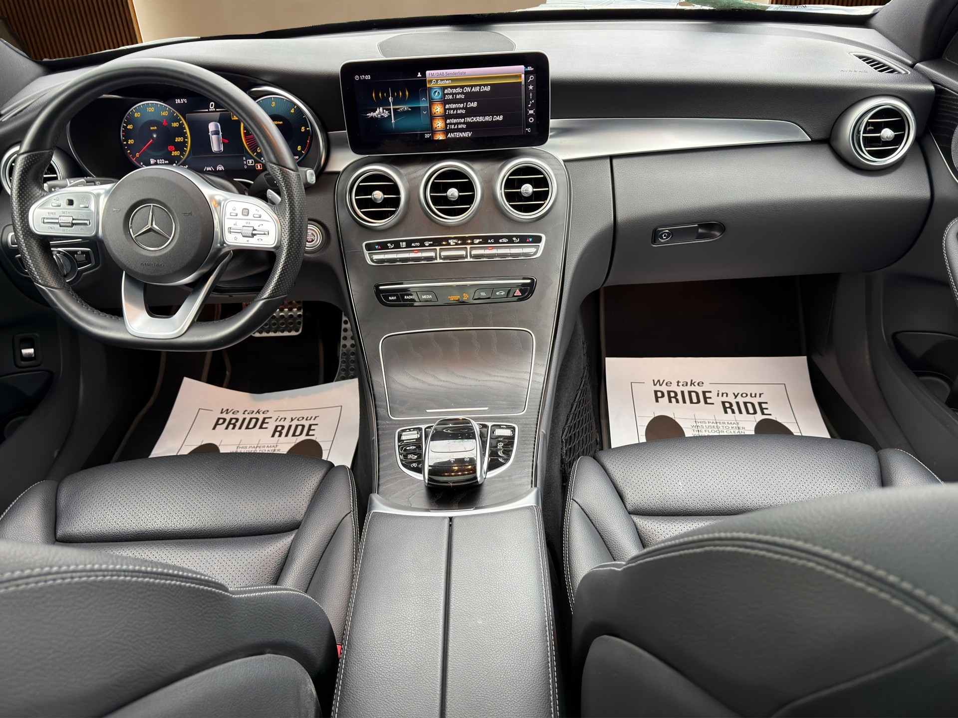MERCEDES-BENZ C 300 d AMG Line 4Matic 9G-Tronic-image-8