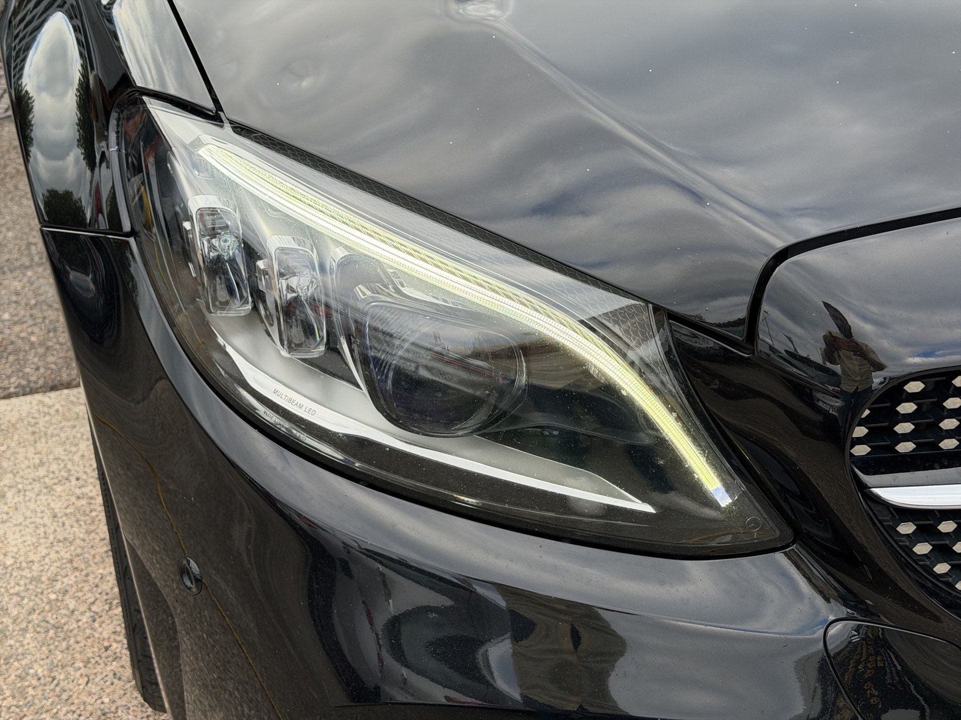 MERCEDES-BENZ C 300 d AMG Line 4Matic 9G-Tronic-image-25