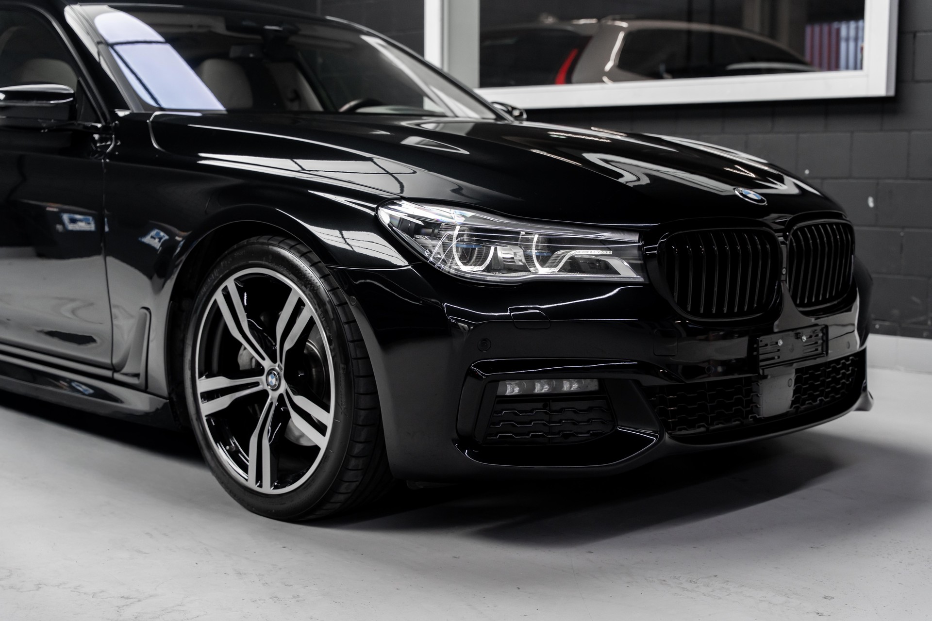 BMW 740Ld xDrive Steptronic-image-30