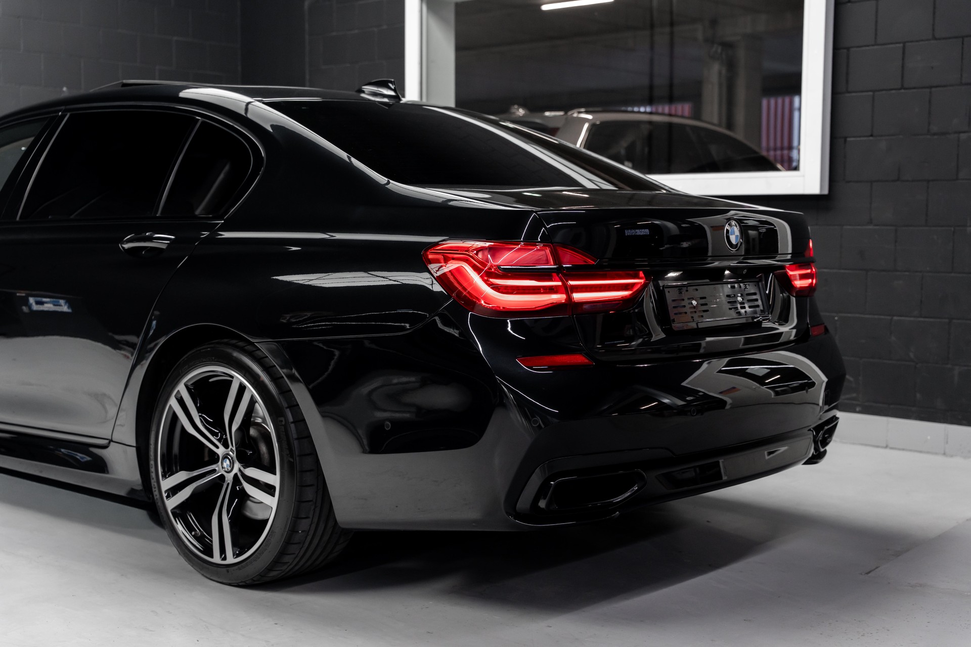BMW 740Ld xDrive Steptronic-image-26