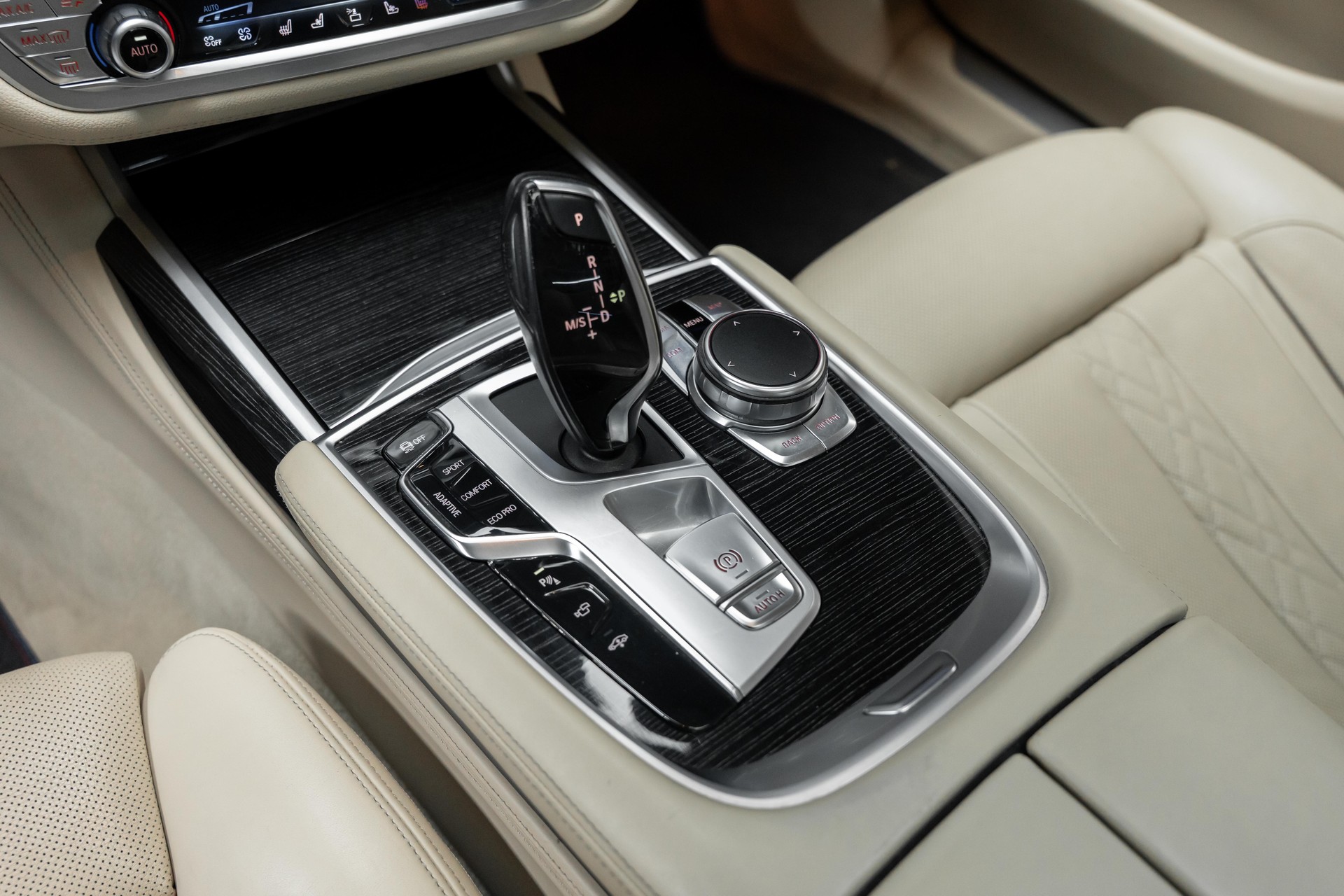BMW 740Ld xDrive Steptronic-image-14