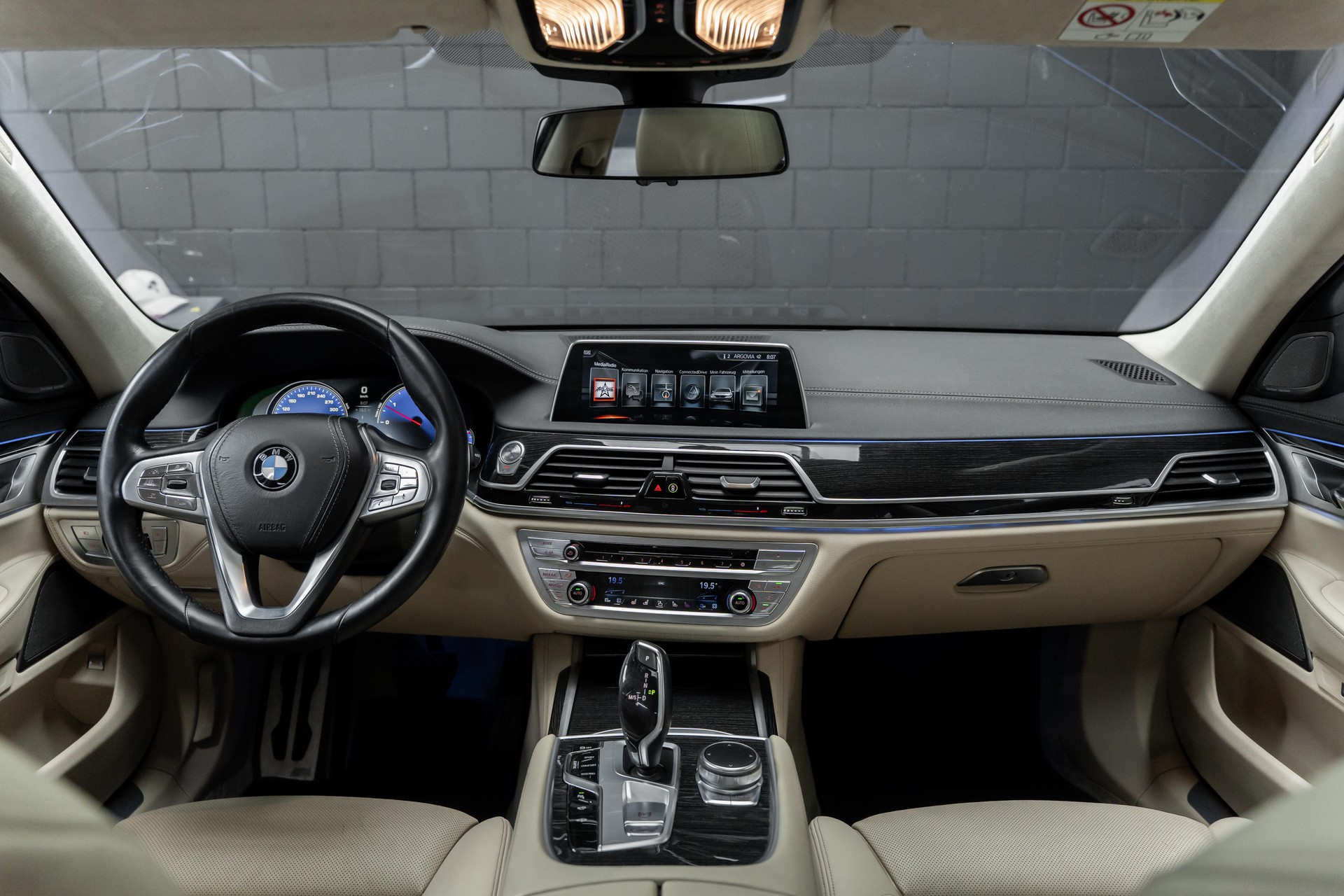 BMW 740Ld xDrive Steptronic-image-2