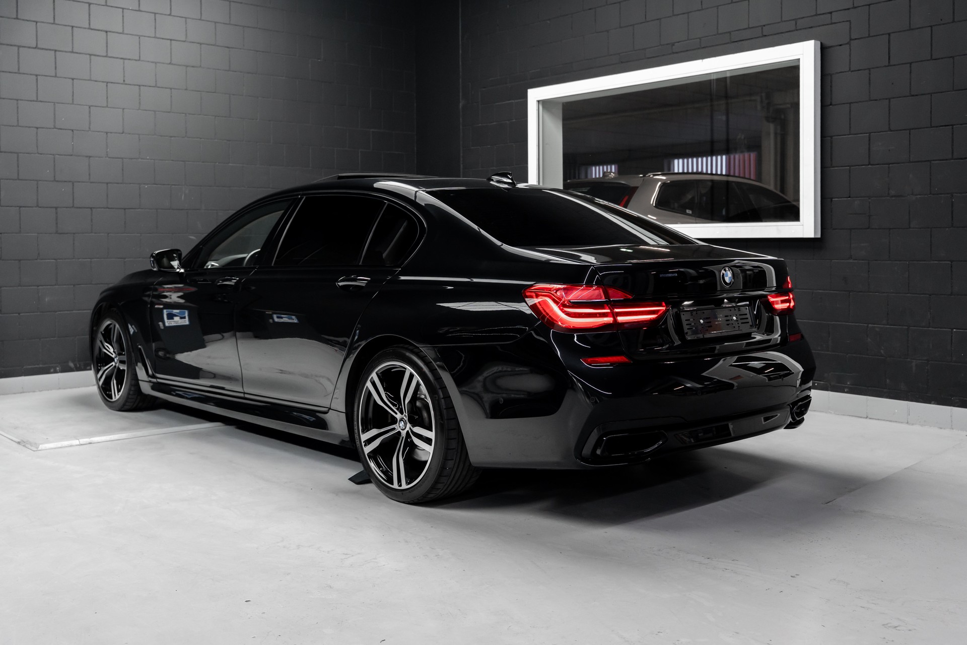 BMW 740Ld xDrive Steptronic-image-1