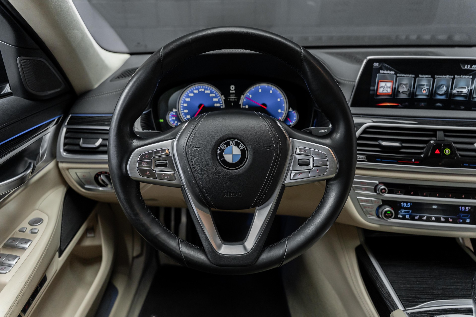 BMW 740Ld xDrive Steptronic-image-8