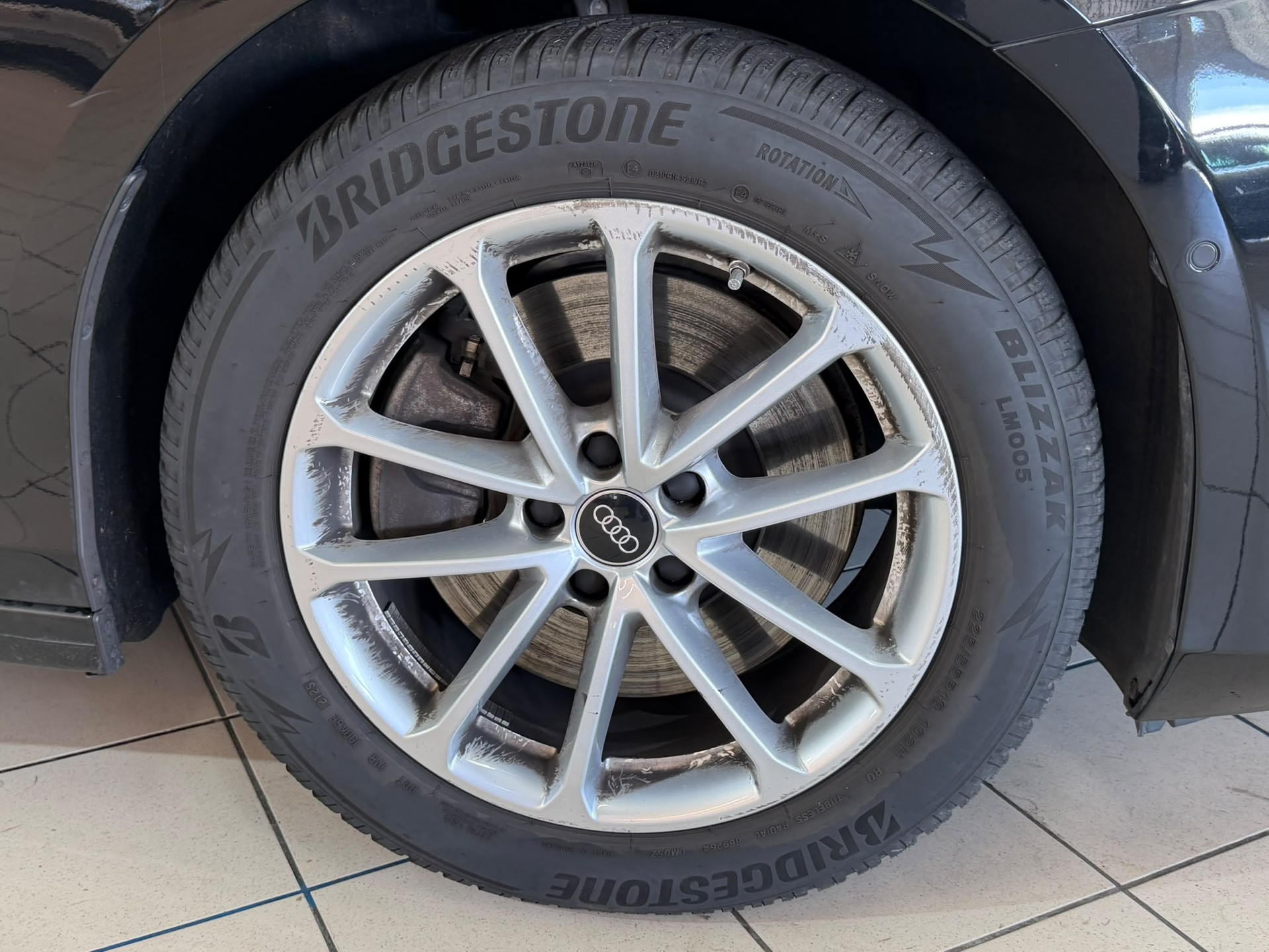 AUDI A6 Avant TDI quattro 150 kW S tronic-image-4