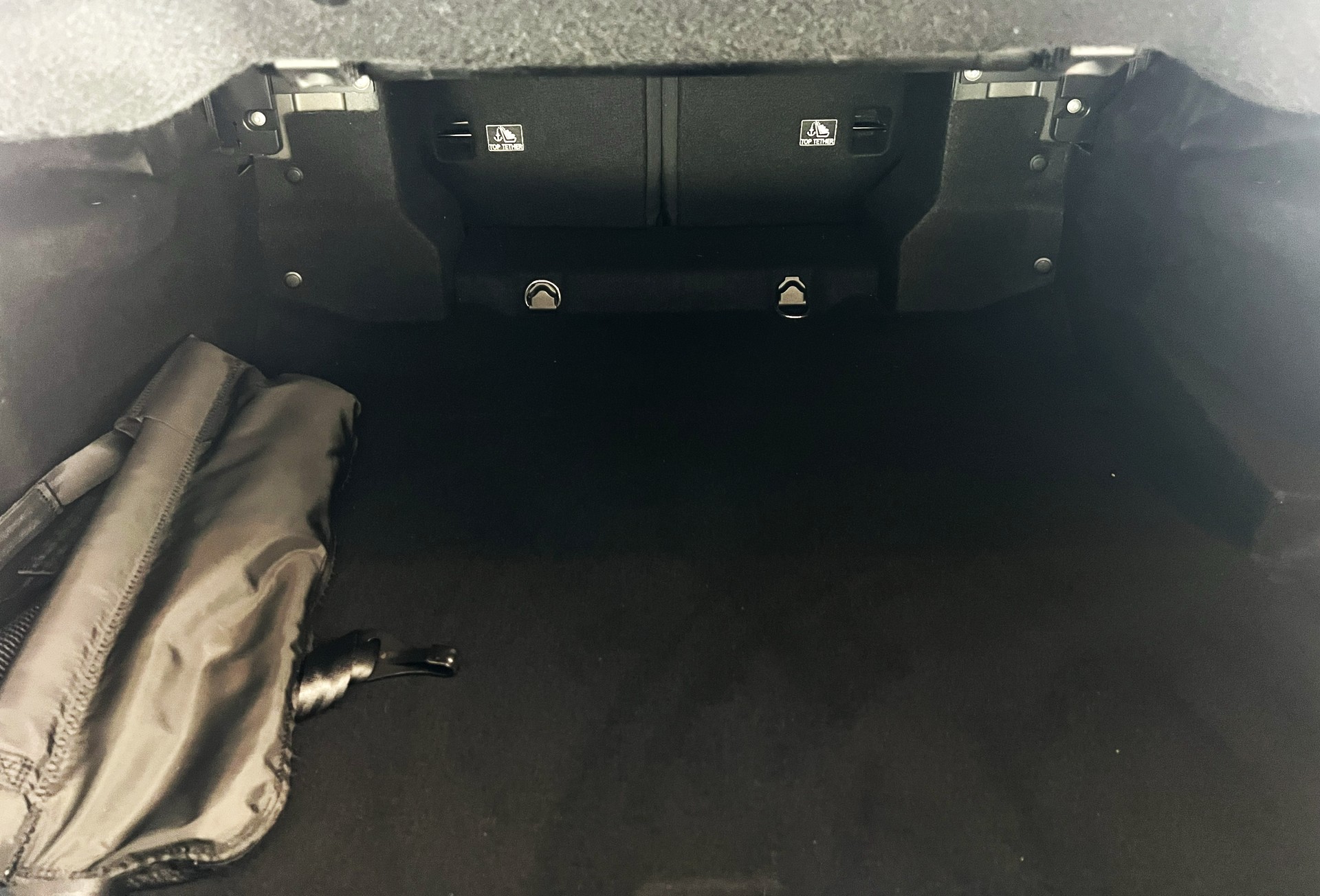 MERCEDES-BENZ C 200 AMG Line Cabriolet 4Matic 9G-Tronic-image-3