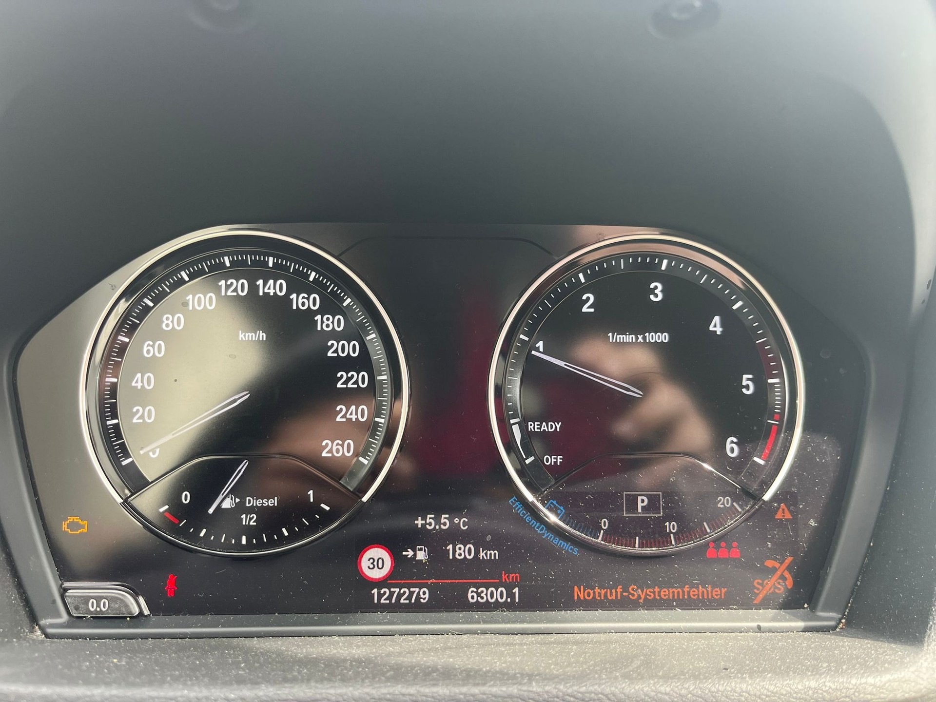 BMW X1 xDrive 18d Steptronic-image-5