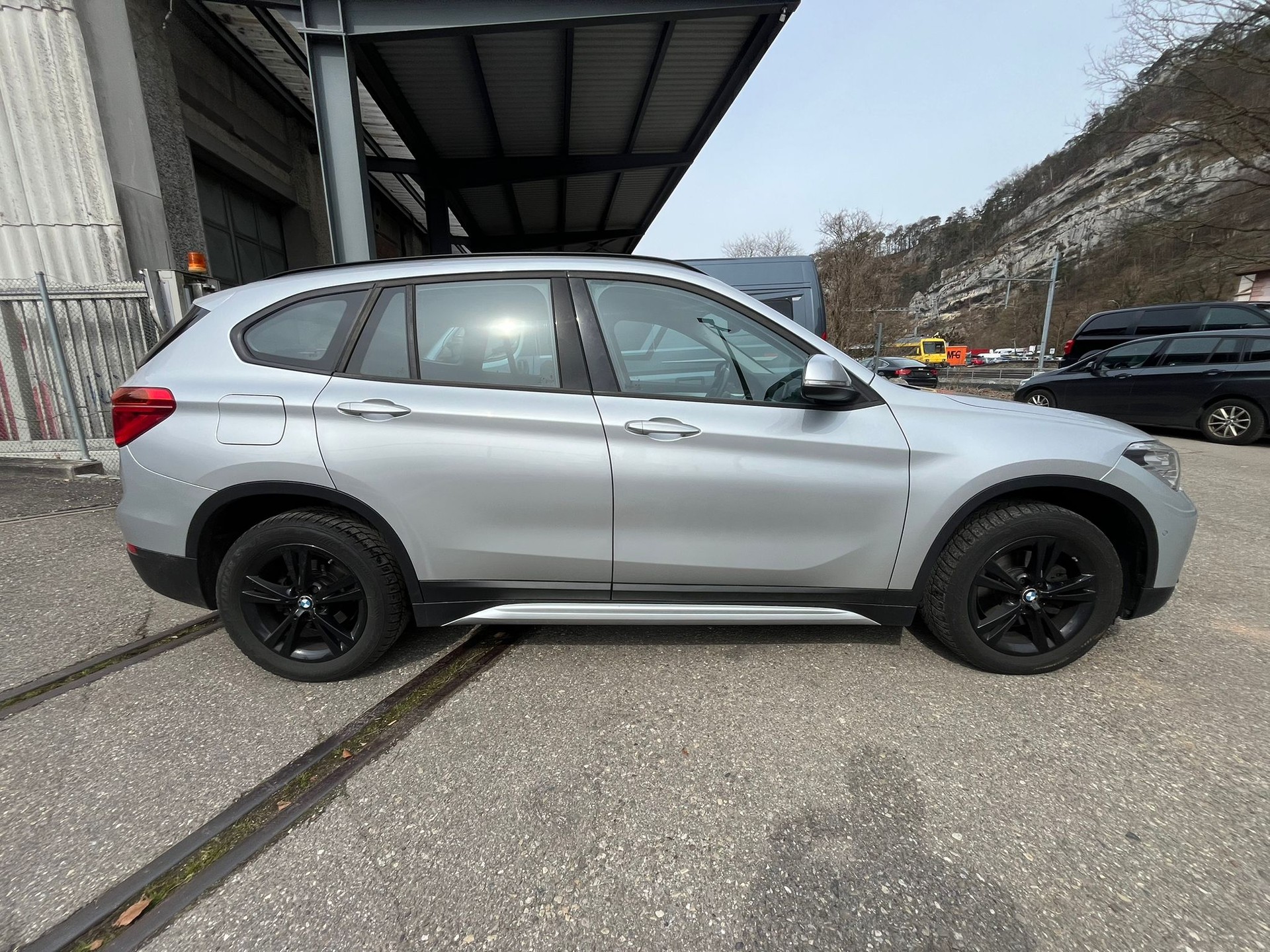 BMW X1 xDrive 18d Steptronic-image-0