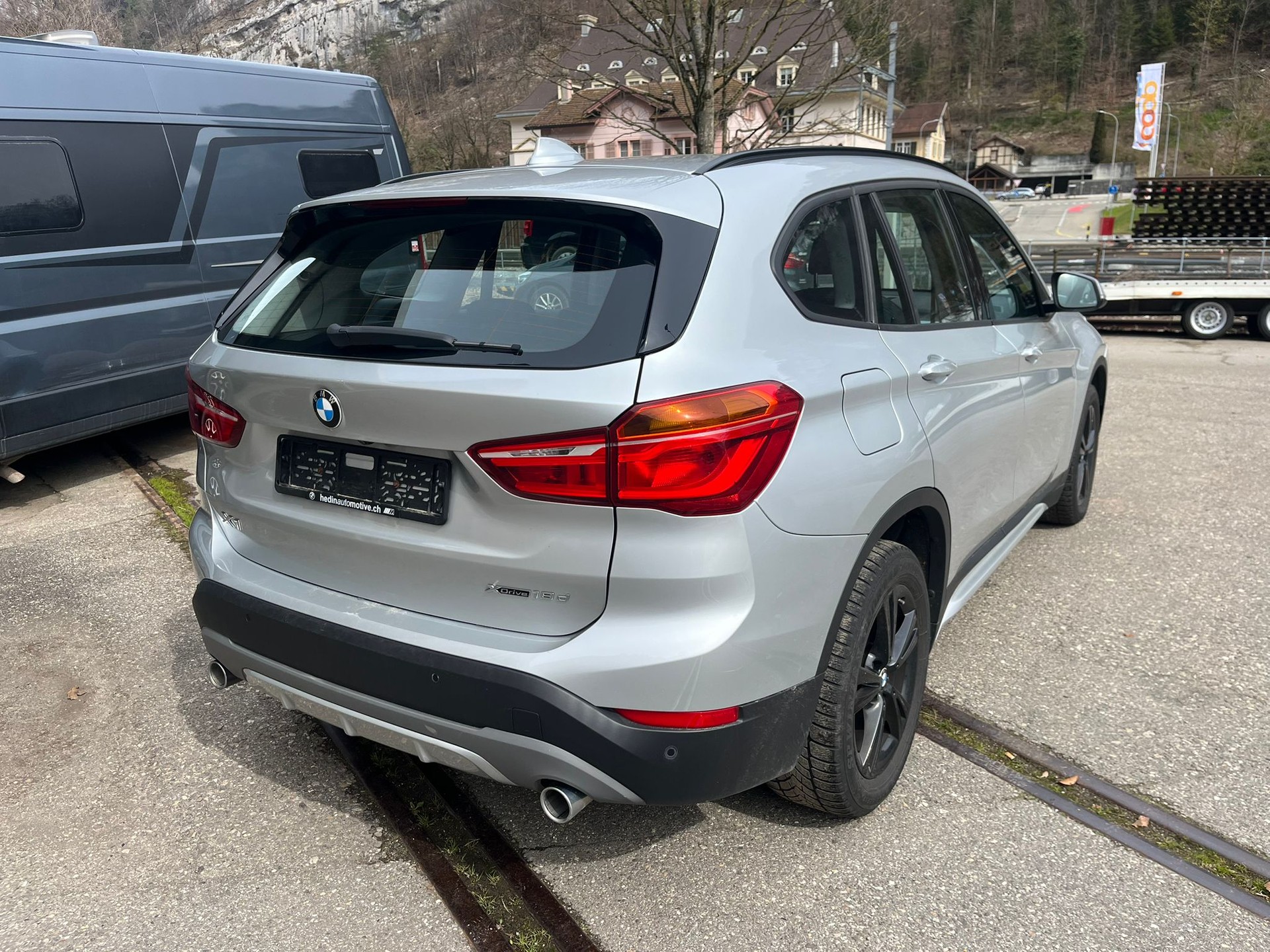 BMW X1 xDrive 18d Steptronic-image-1