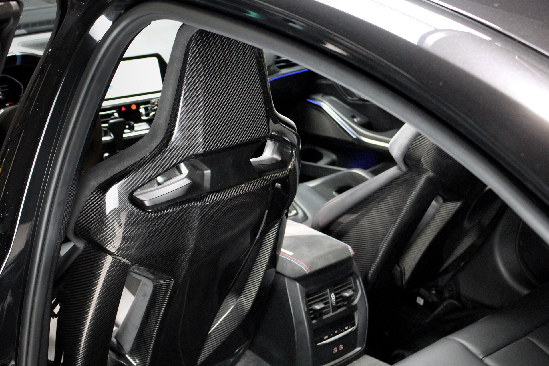 BMW M3 Competition-image-5