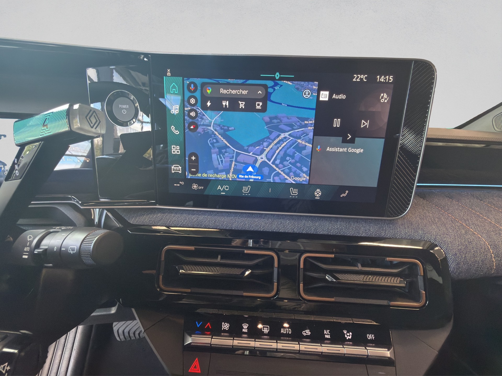 RENAULT R4 E-Tech Comfort Range 52 kWh Techno-image-12