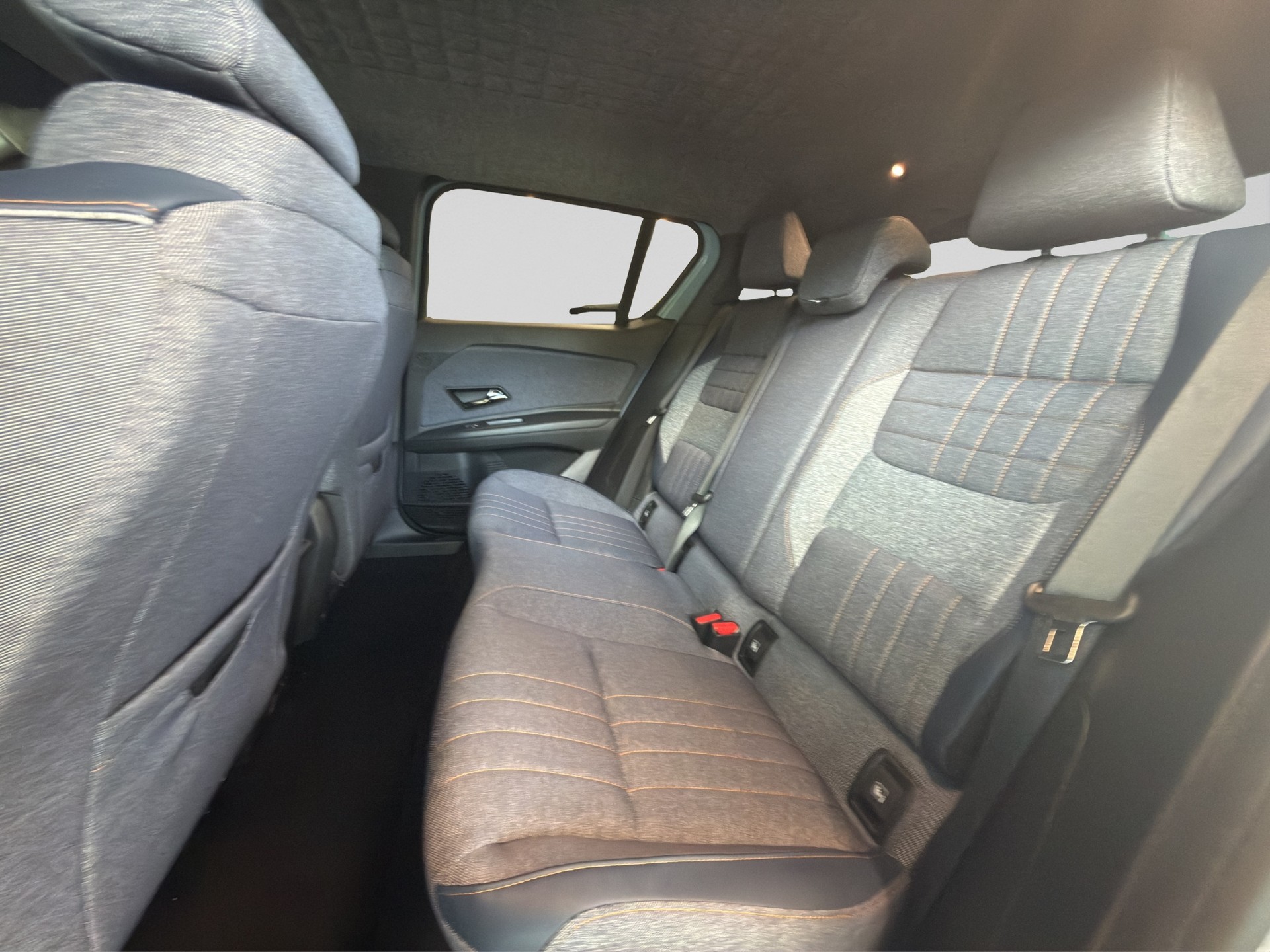 RENAULT R4 E-Tech Comfort Range 52 kWh Techno-image-14