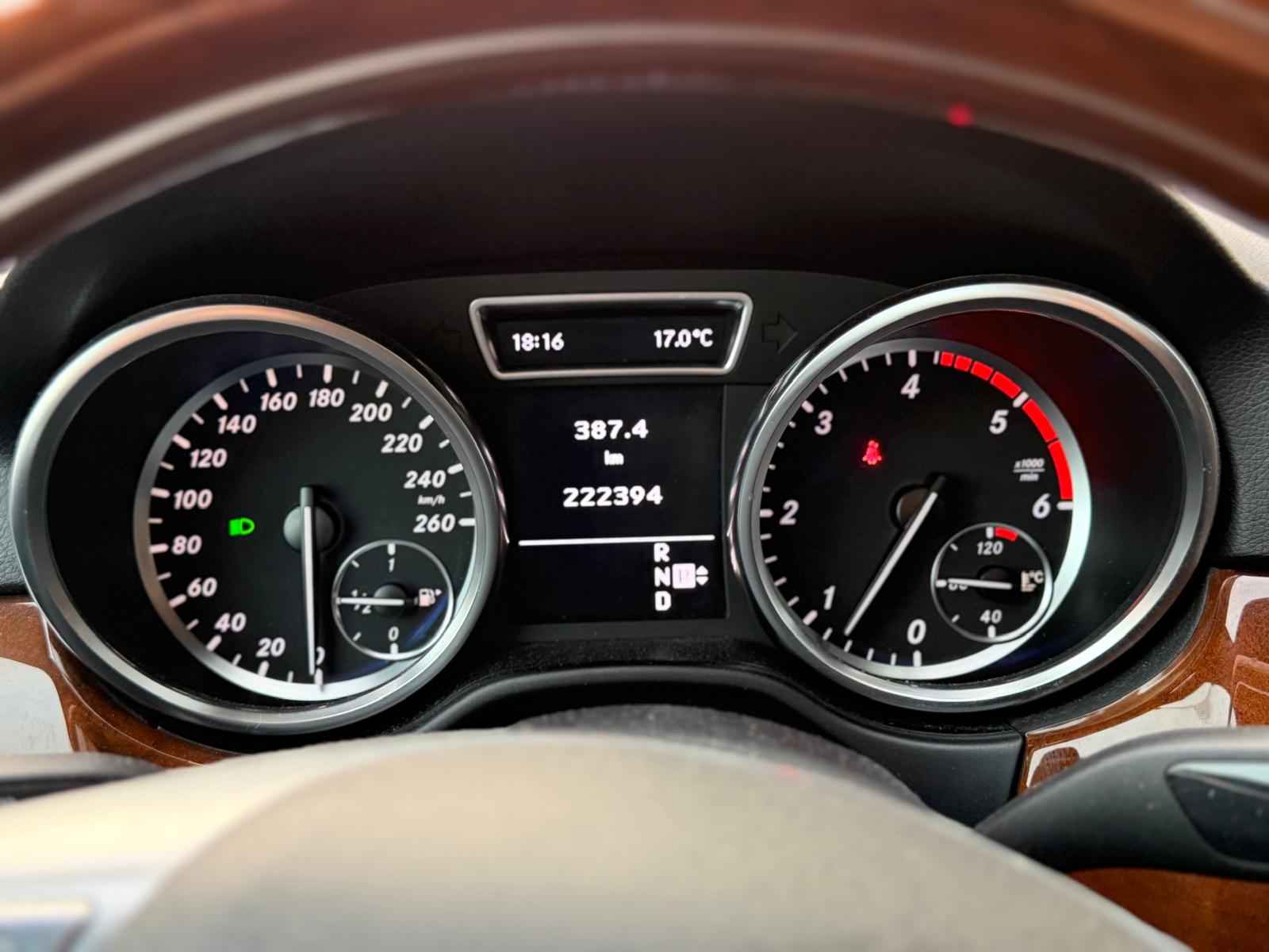 MERCEDES-BENZ ML 350 BlueTEC 4Matic 7G-Tronic-image-9