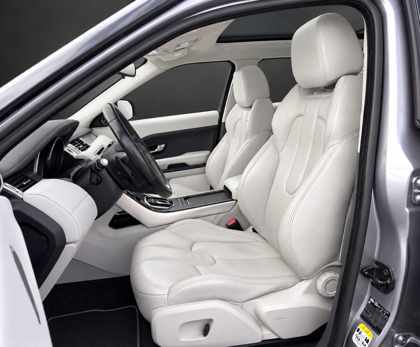 LAND ROVER Range Rover Evoque 2.2 SD4 Pure AT6 mit 190 PS-image-6